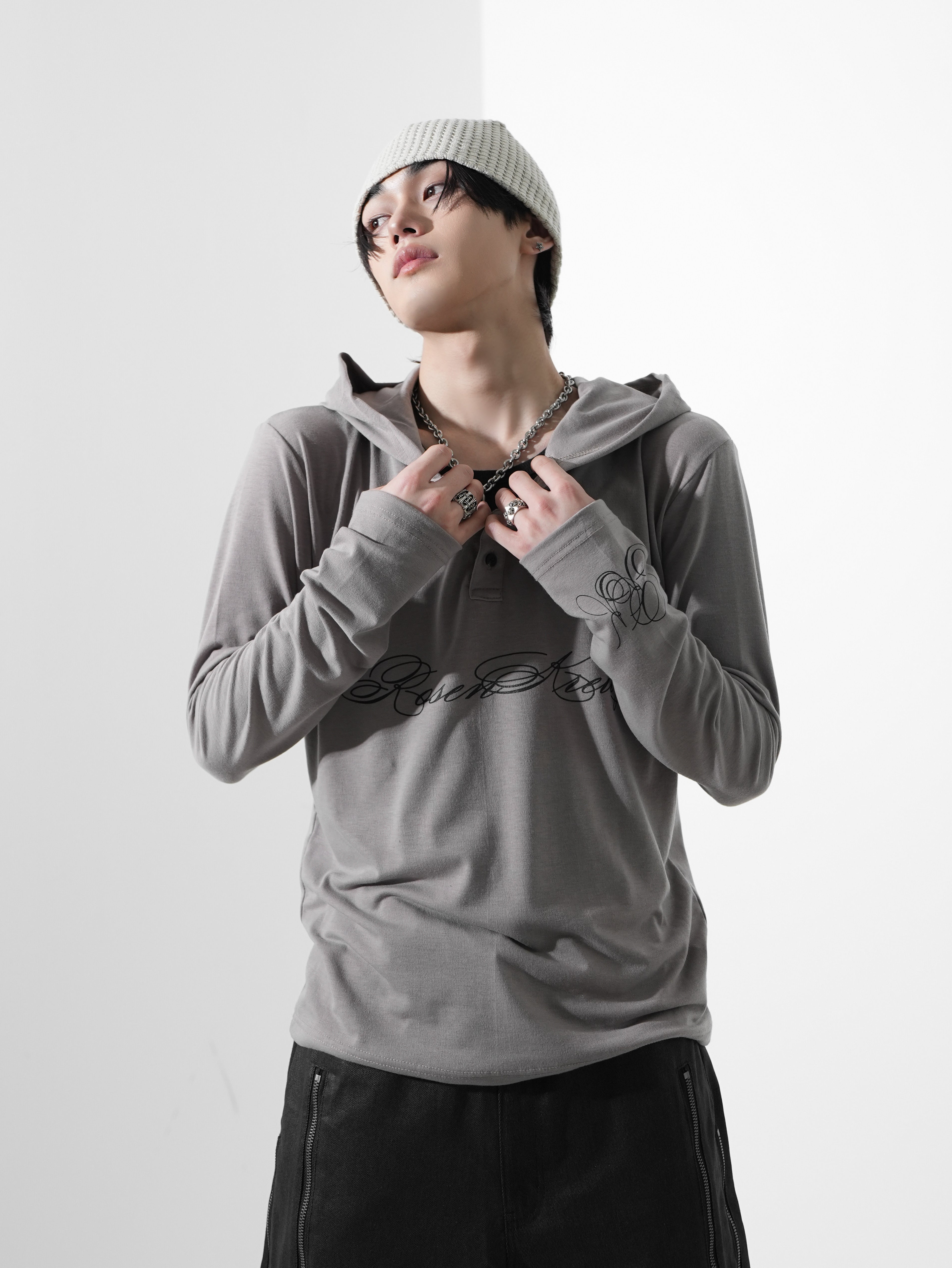 トップス Rosen Kreuz SCRIPT LOGO HENLEY HOODIE Rosen Kreuz】SCRIPT LOGO HENLEY HOODIE – PRESSING WEB SHOP