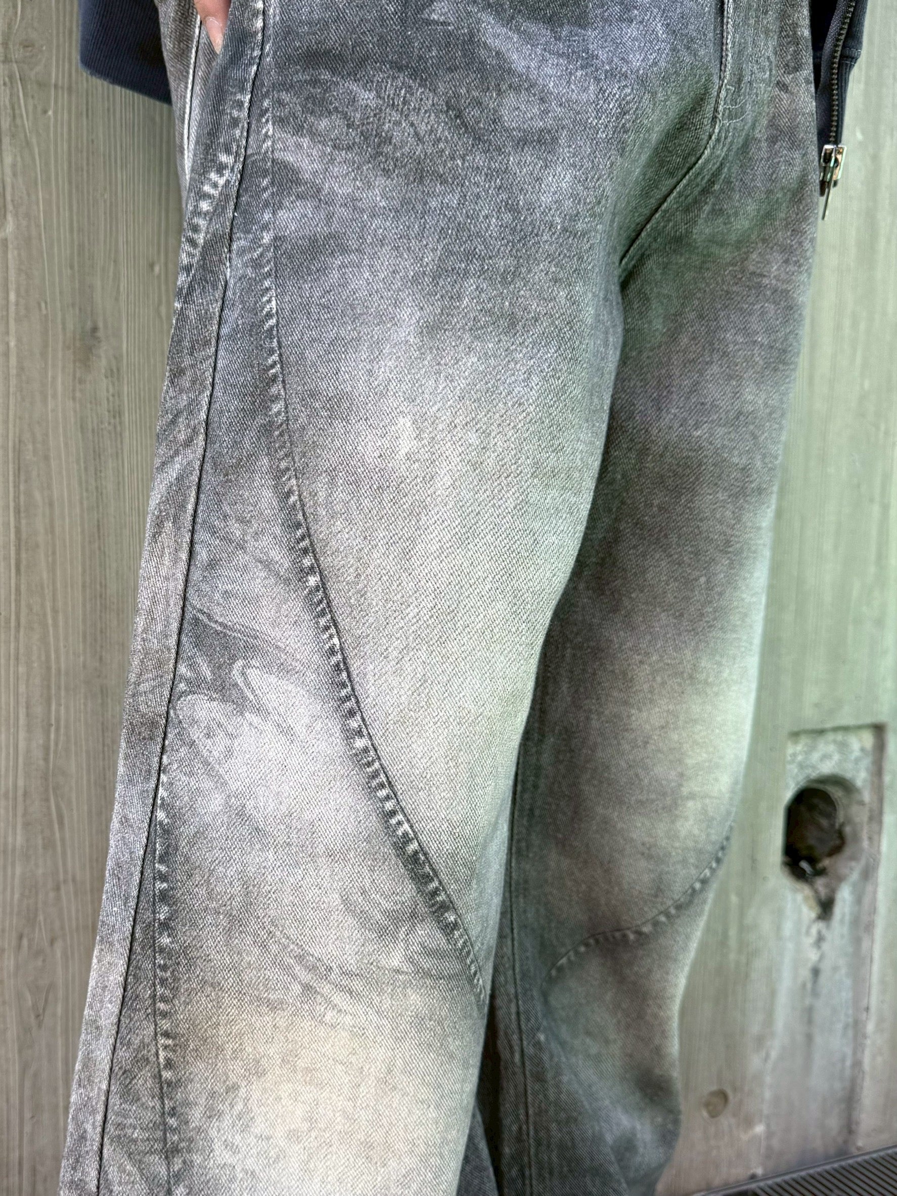 国際配送【Never mind the XU】3D print curve denim pants