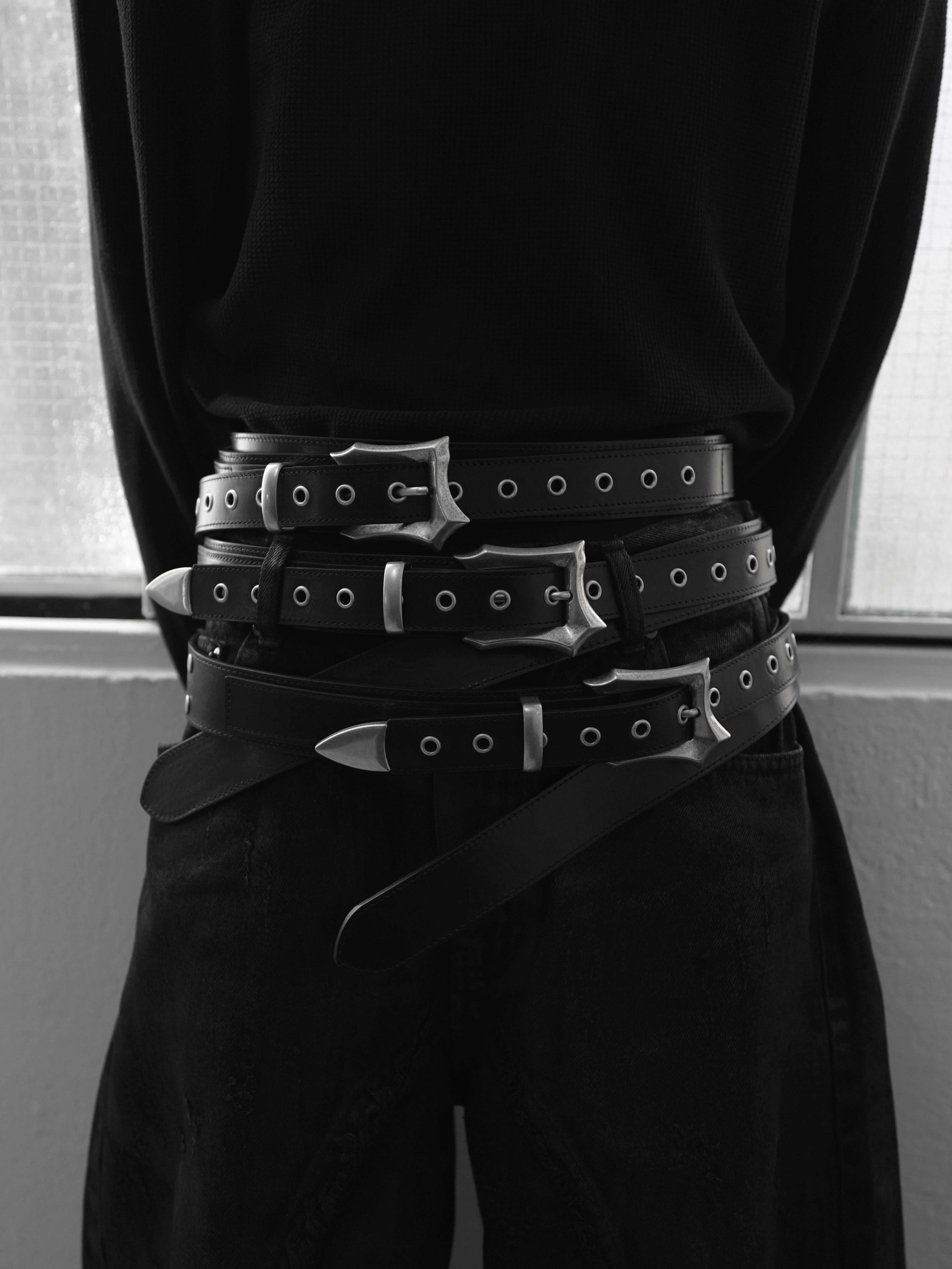 【CHIKASHITSU PLUS HIGH】Layered leather eyelet belt