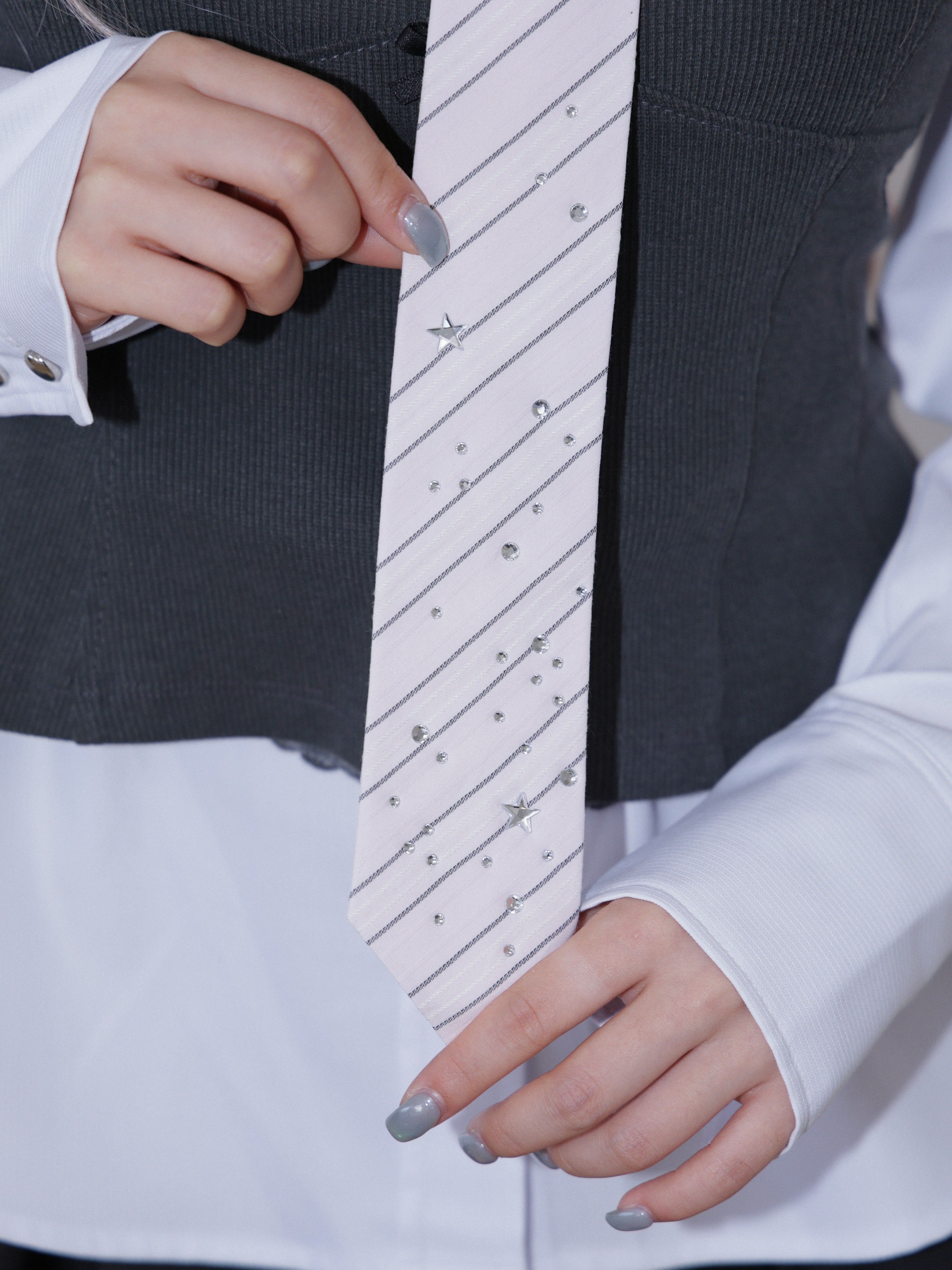 【CHERRYQUIRI】Sparkle Star Neck Tie