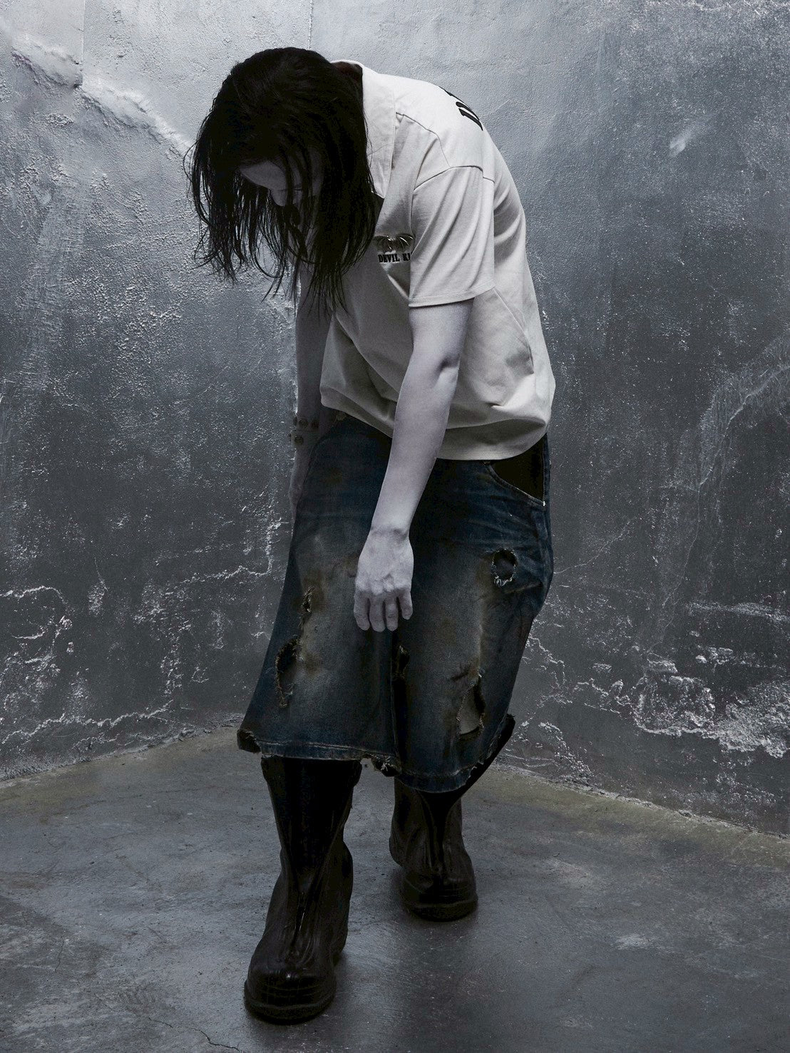 【DEVIL KIM】BURN DAMAGE DENIM SHORTS