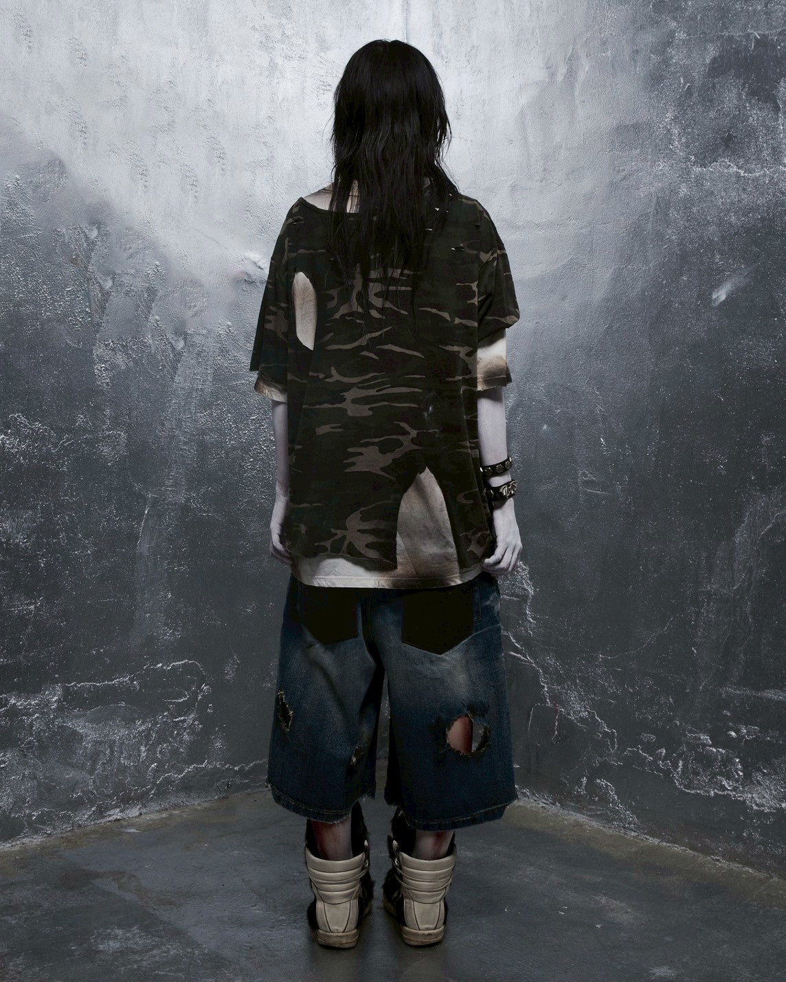 【DEVIL KIM】LAYERED BURNT T-SHIRT