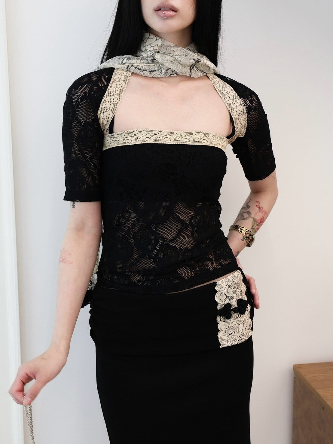 【MIAE】[香] Floral Lace Sleeveless & Bolero SET
