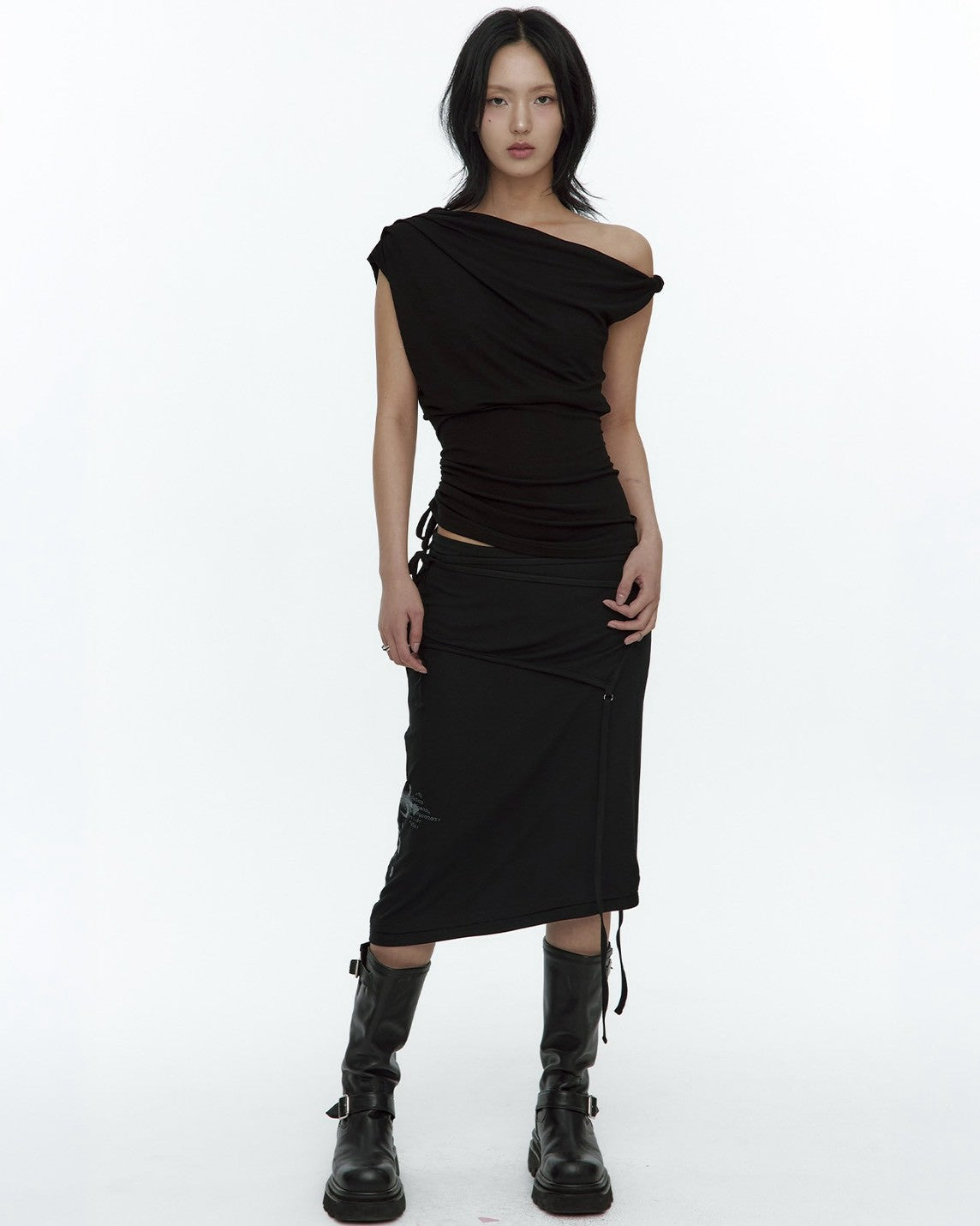 【ROUGHNECK】Asymmetric Panel Skirt