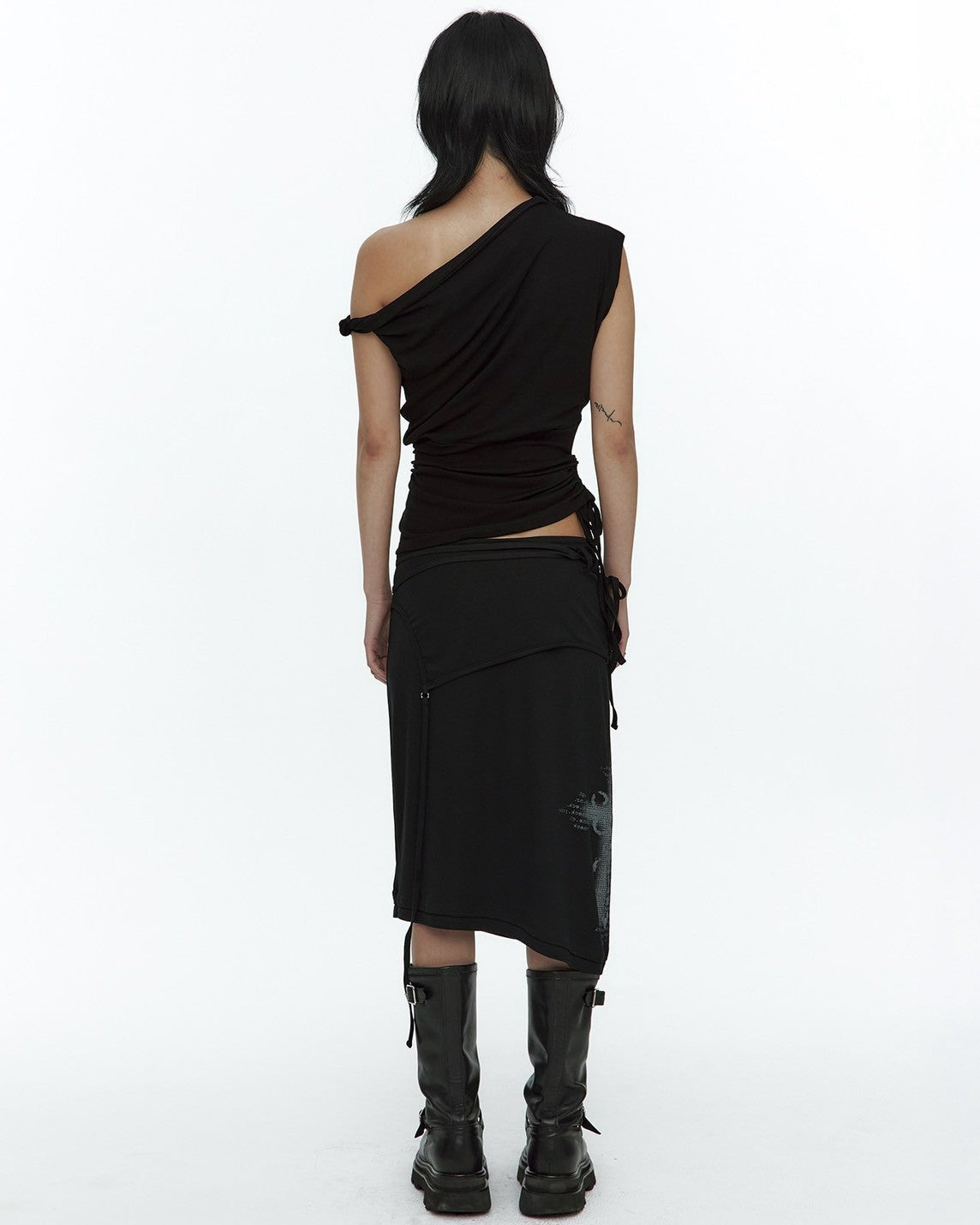 【ROUGHNECK】Asymmetric Panel Skirt