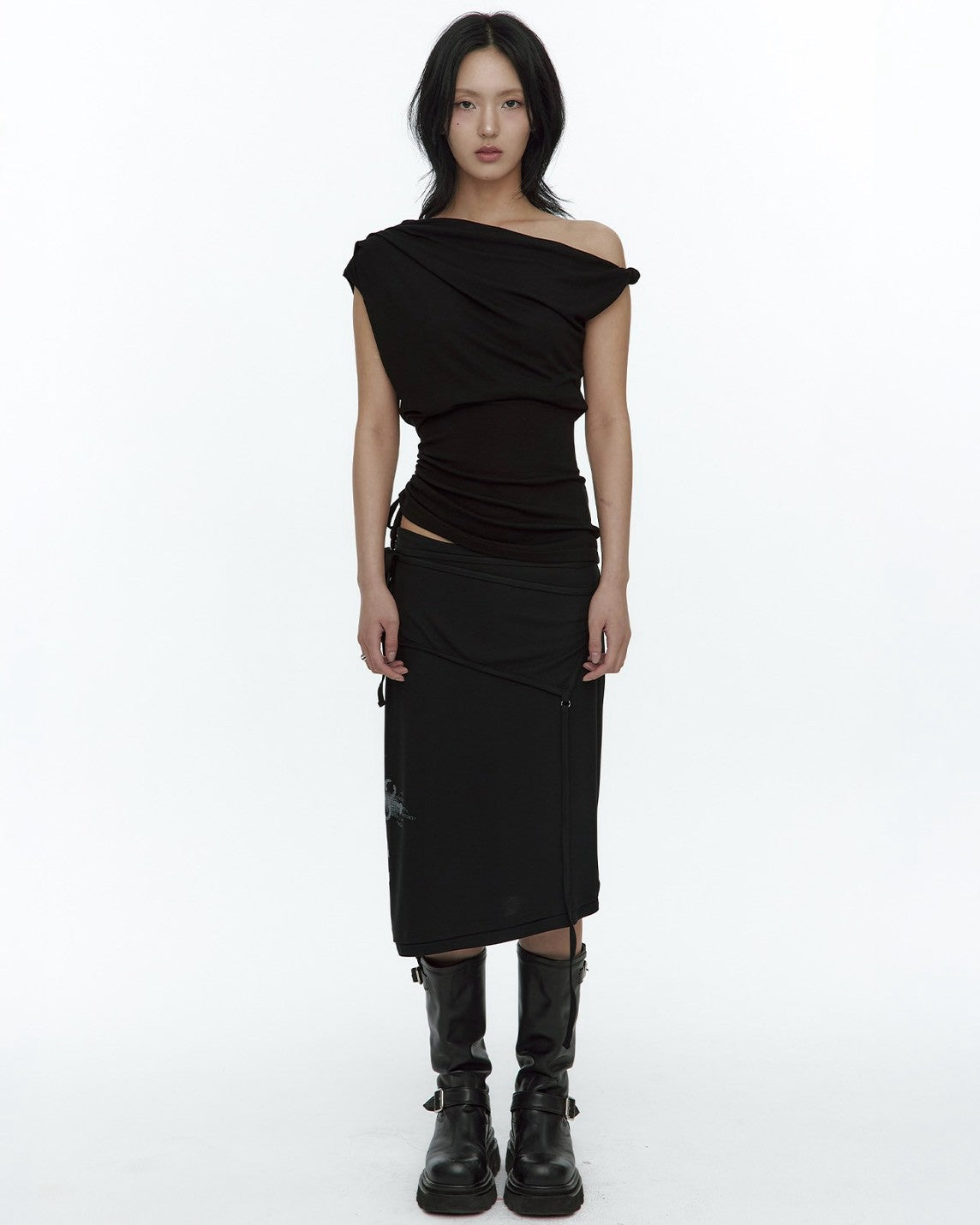 【ROUGHNECK】Asymmetric Panel Skirt