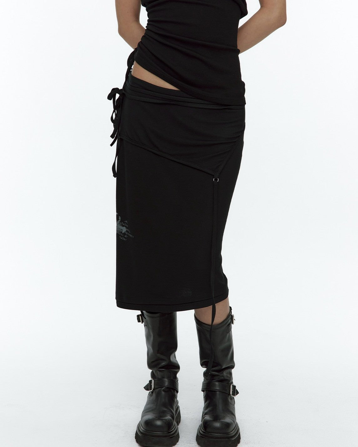 【ROUGHNECK】Asymmetric Panel Skirt