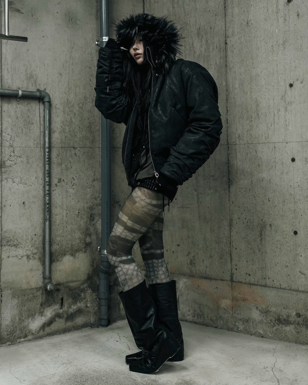 【DIG YOUR OWN GRAVE】SHIRRED FUR MA-1