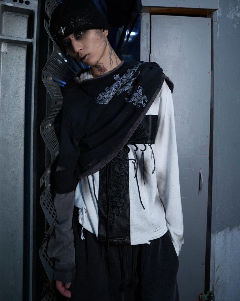【DIG YOUR OWN GRAVE】TRIBAL CROSS LAYERED TOP
