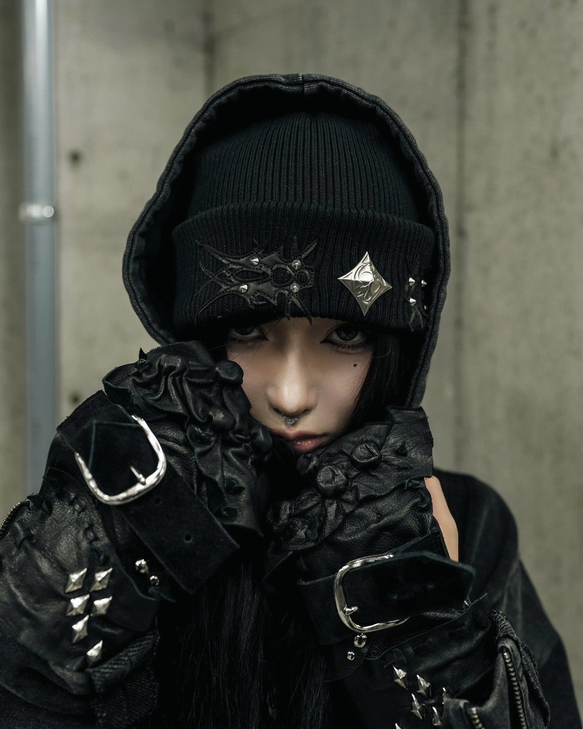 【DIG YOUR OWN GRAVE】SHADOW CREST BEANIE