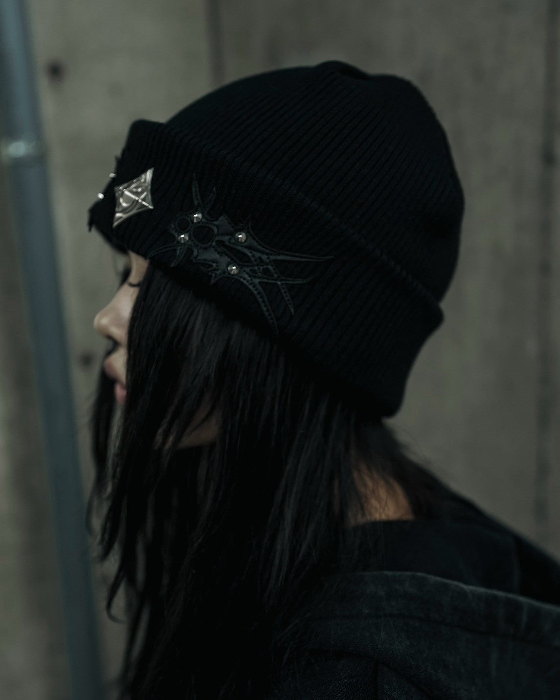 【DIG YOUR OWN GRAVE】SHADOW CREST BEANIE