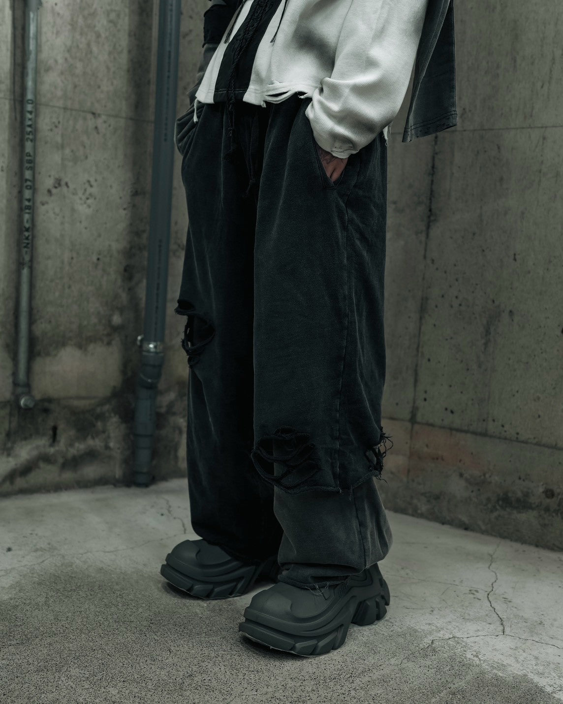 【DIG YOUR OWN GRAVE】TRIBAL CROSS LAYERED PANTS