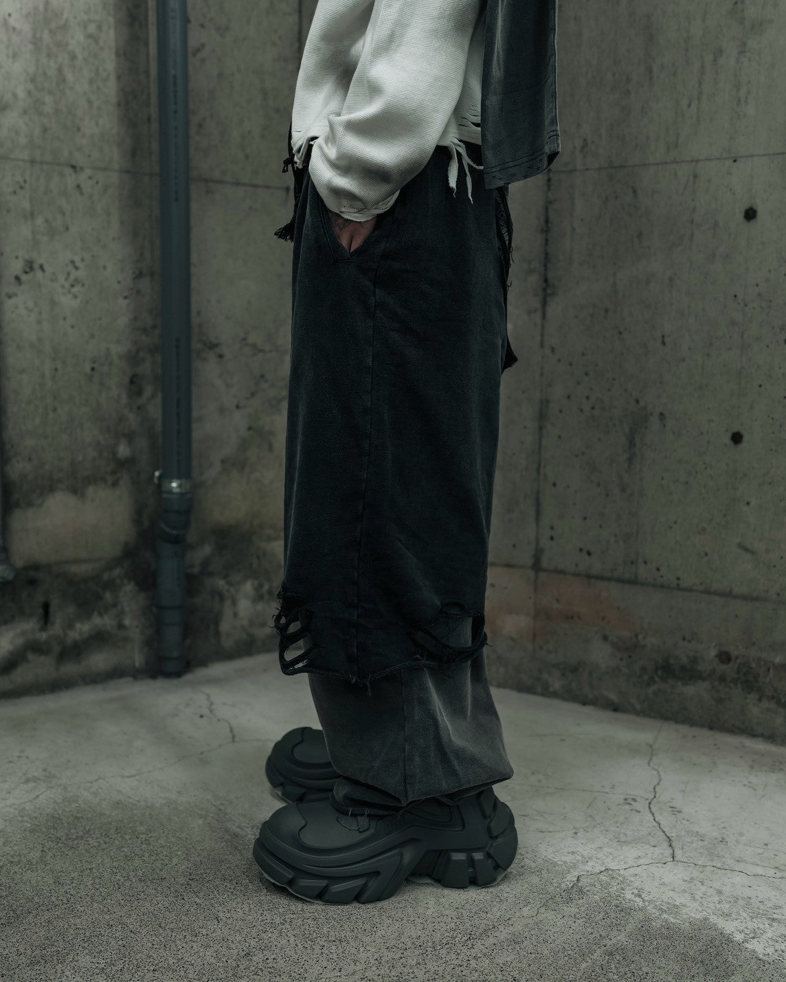 【DIG YOUR OWN GRAVE】TRIBAL CROSS LAYERED PANTS