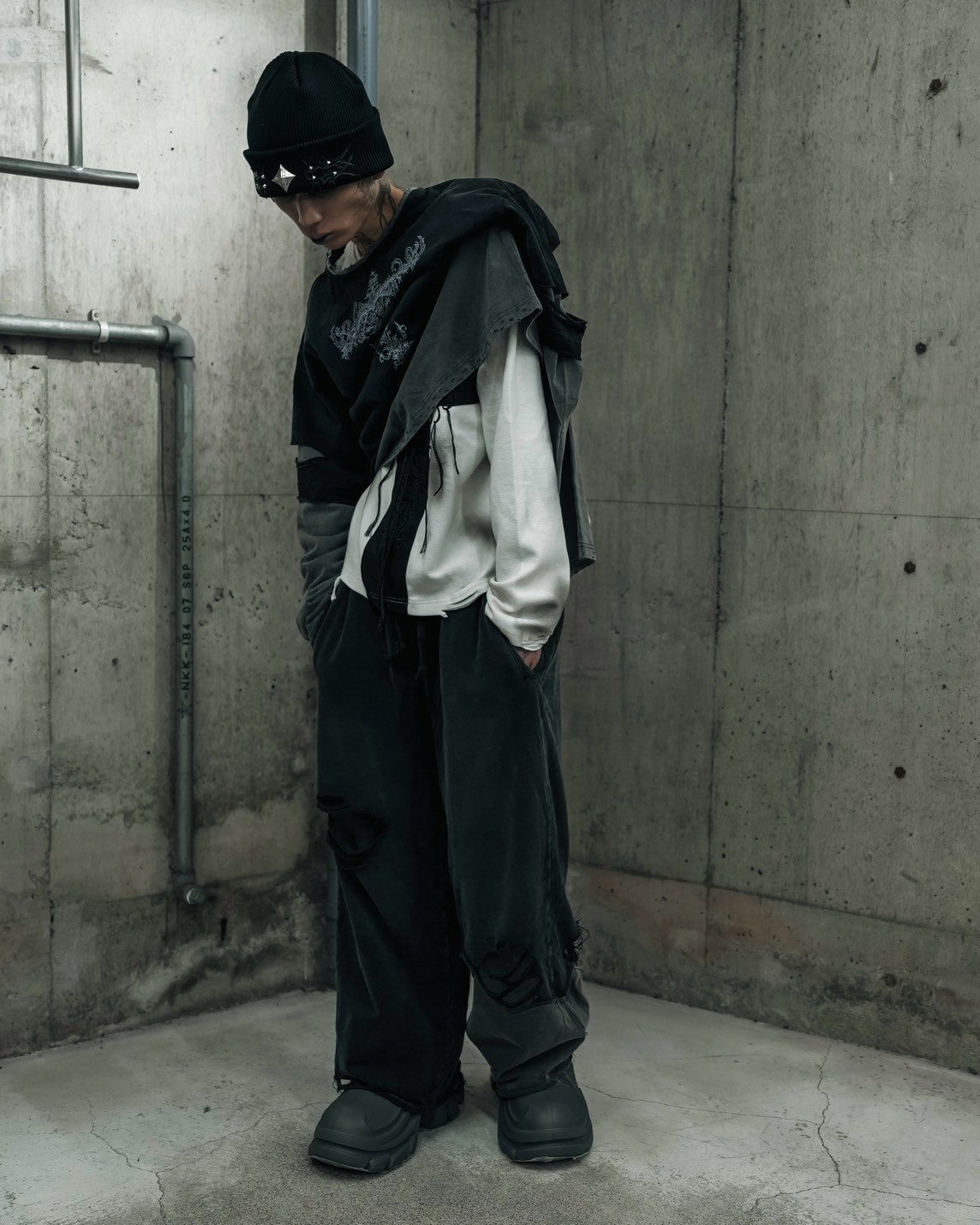 【DIG YOUR OWN GRAVE】TRIBAL CROSS LAYERED PANTS