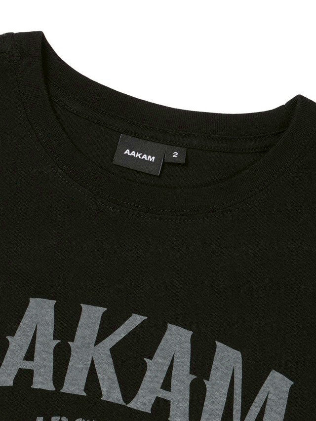 【AAKAM】Gun Lettering Half Top