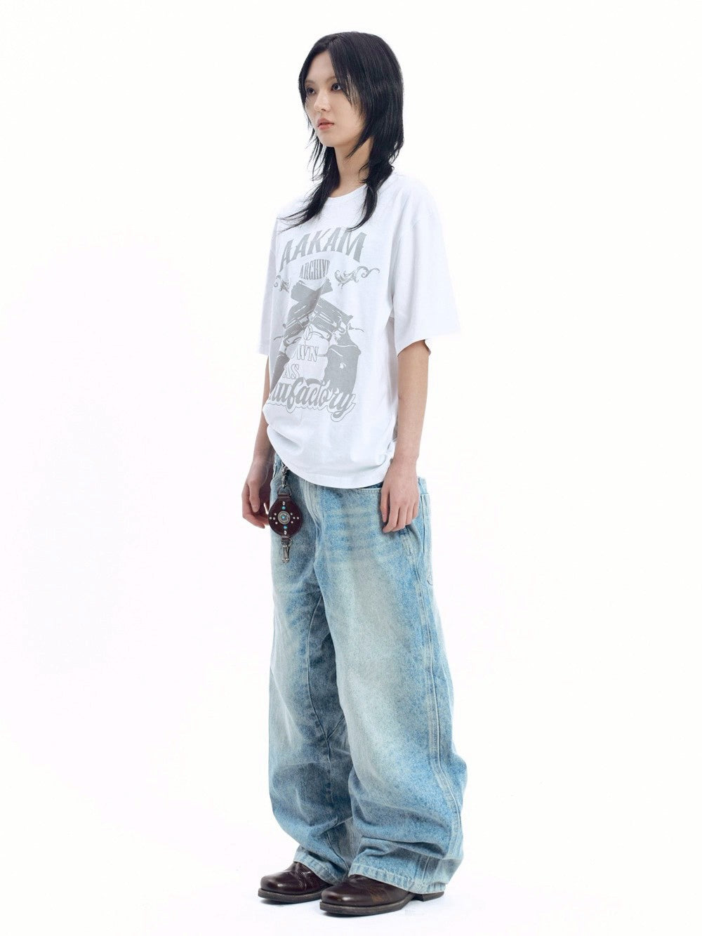 【AAKAM】Gun Lettering Half Top