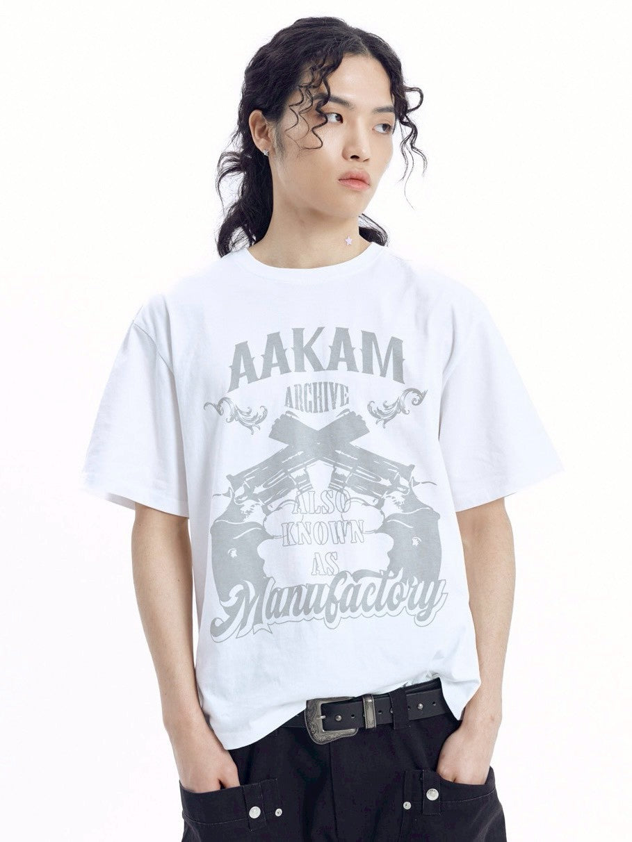 【AAKAM】Gun Lettering Half Top