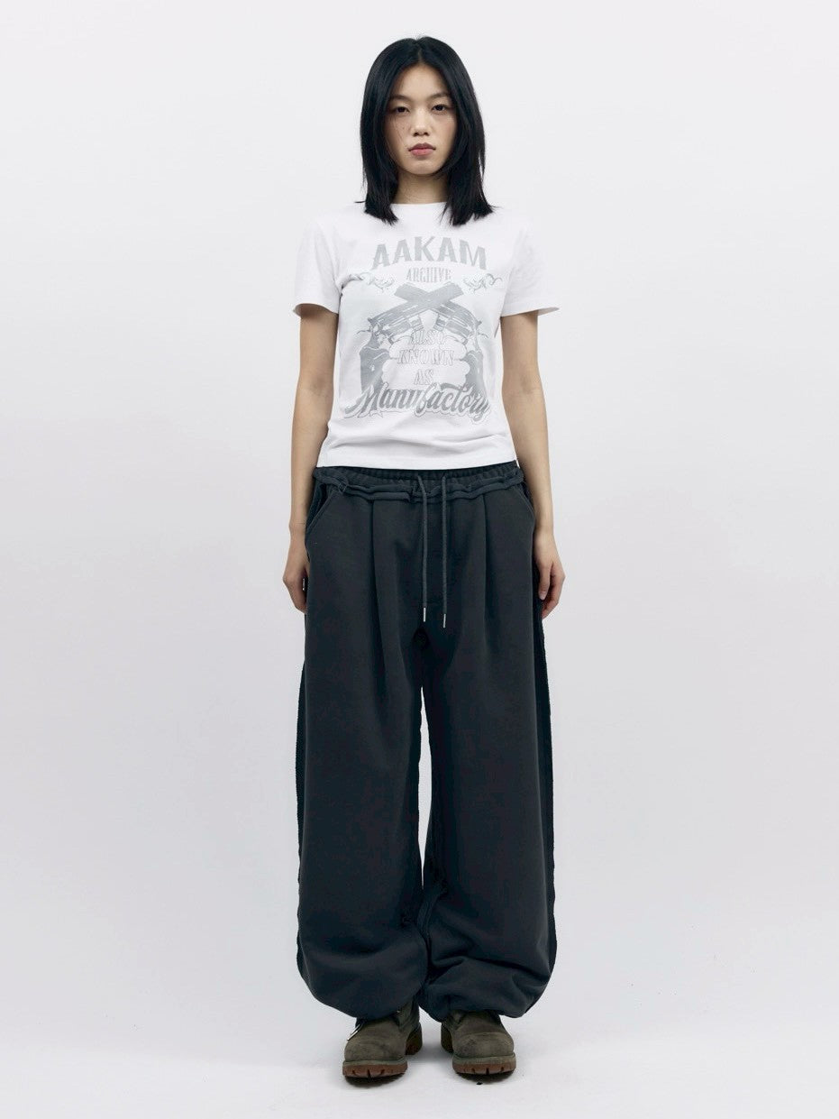 【AAKAM】Gun Lettering Half Top