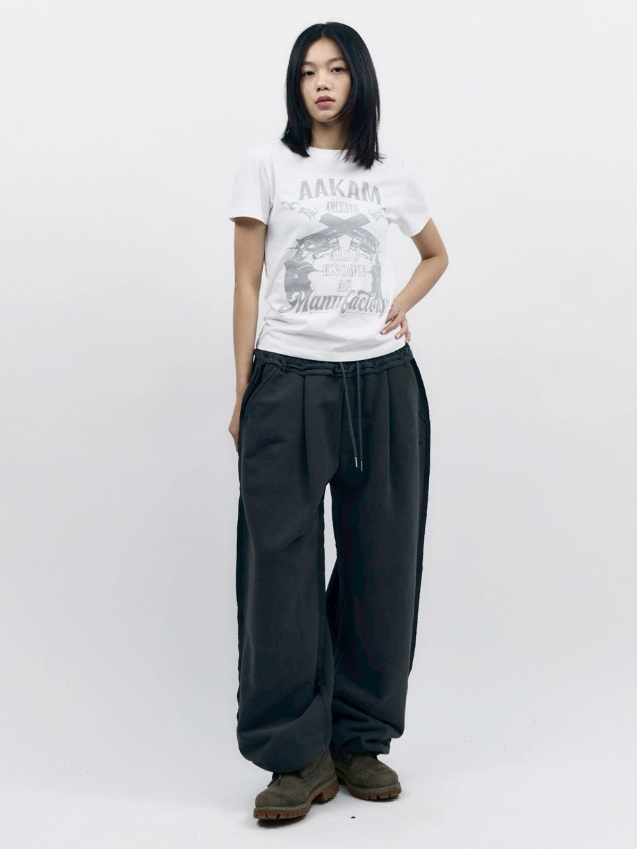 【AAKAM】Gun Lettering Half Top