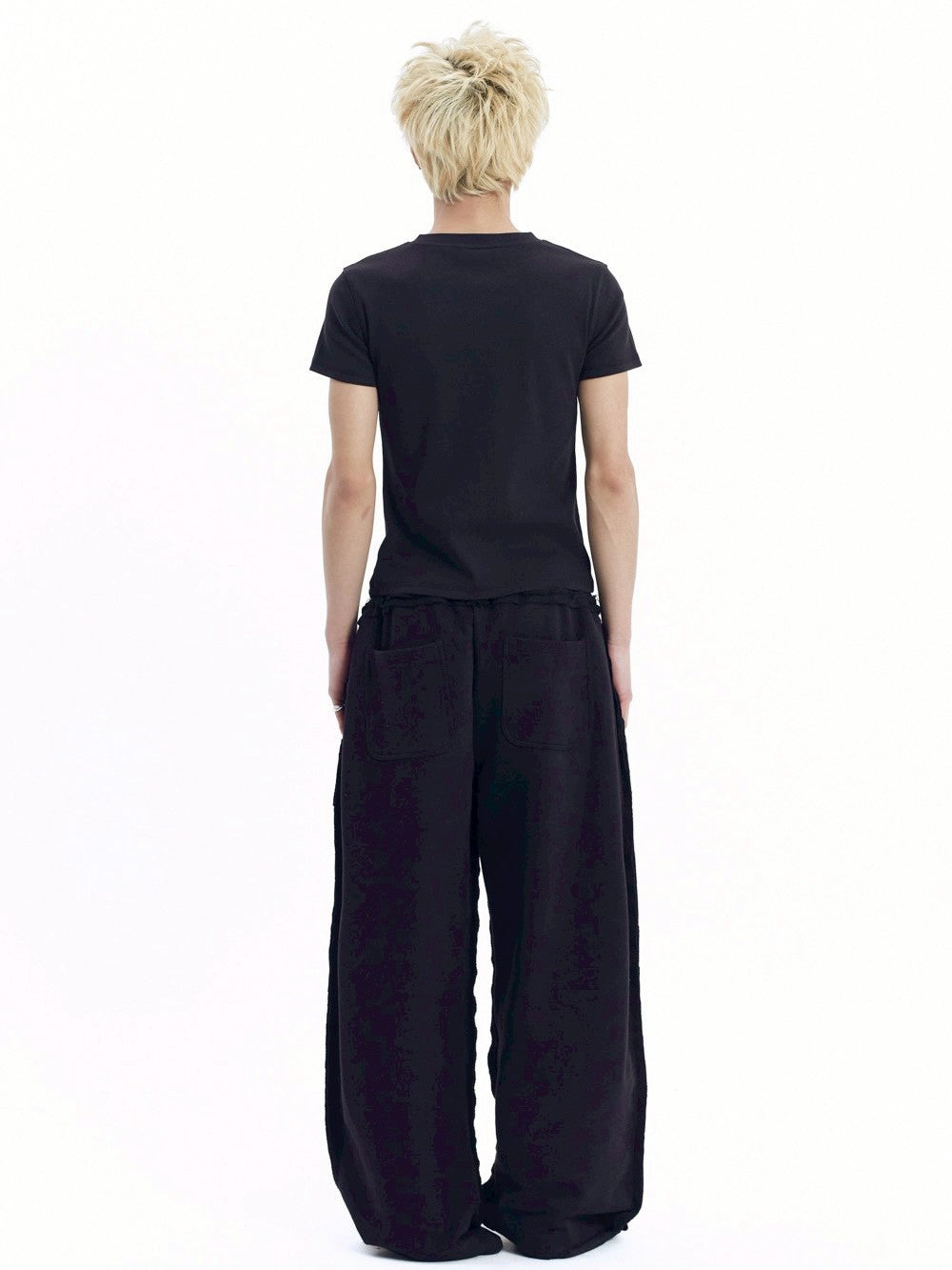 【AAKAM】Crack Henley Neck Half Top