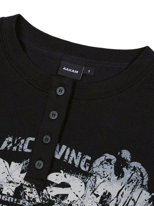 【AAKAM】Crack Henley Neck Half Top