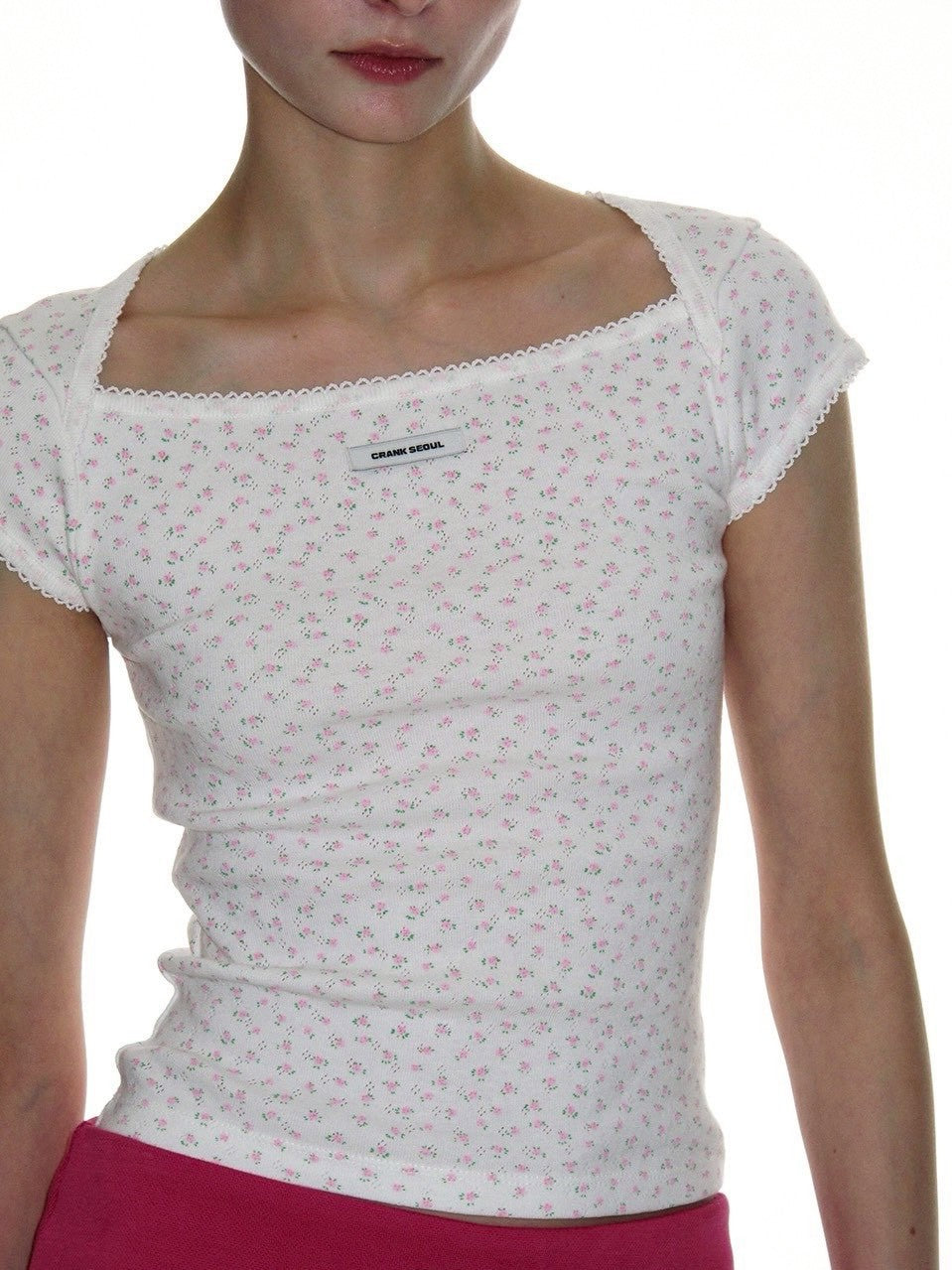 【CRANK】SCALLOPED FLORAL EYELET TOP