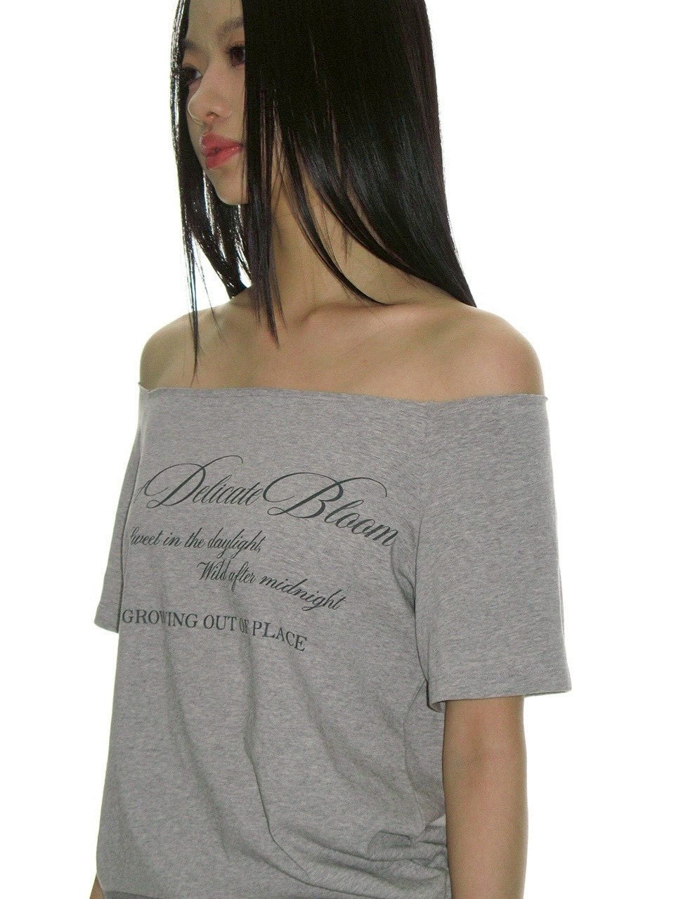 【CRANK】RAW-CUT LETTERING OFF-SHOULDER TOP