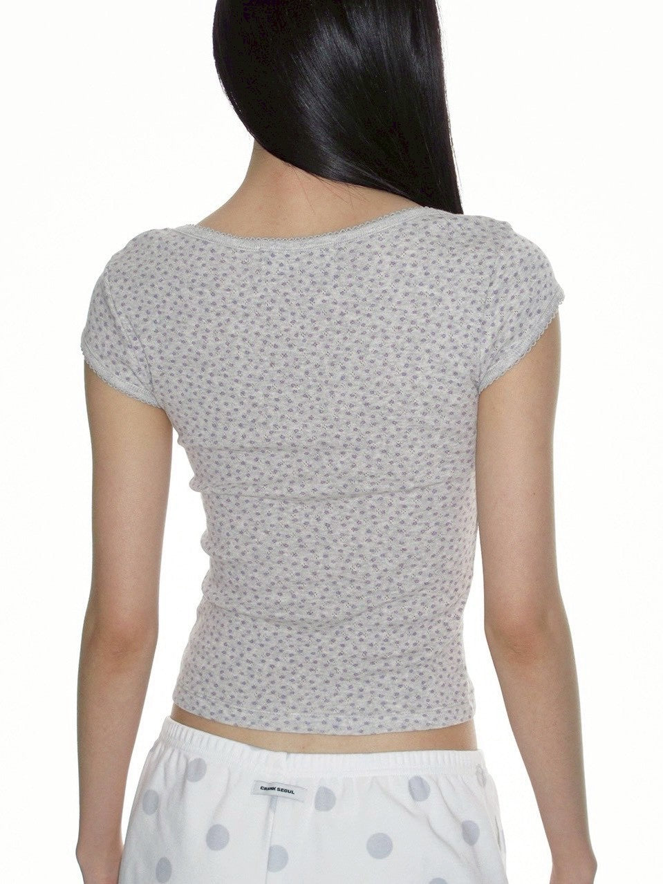 【CRANK】SCALLOPED FLORAL EYELET TOP