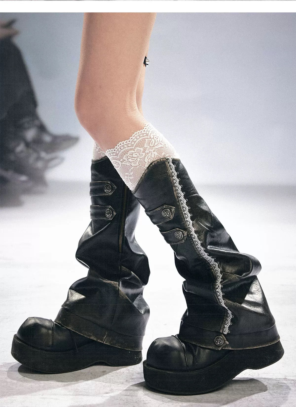 【Cest Nous】Lace Leather Leg 
Warmers