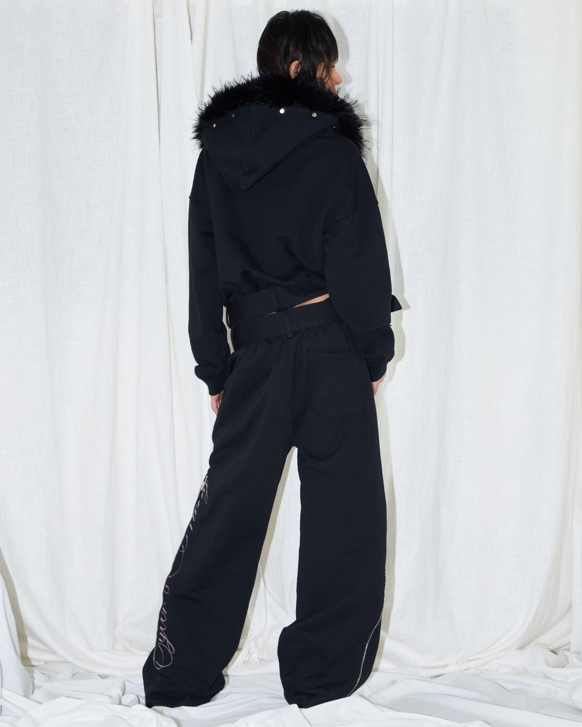 【EYEER】Belted Fur Hoodie Zip-up