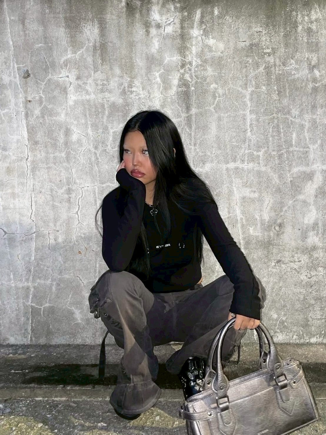 【EYEER】Piercing Long Sleeve Tee
