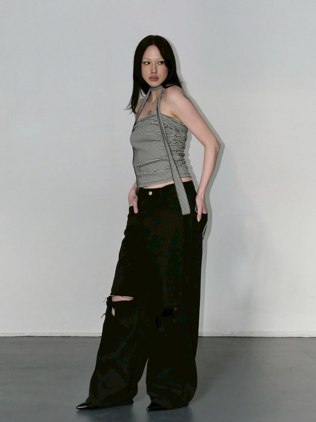 【EYEER】Basic Logo Stripe Tube Top