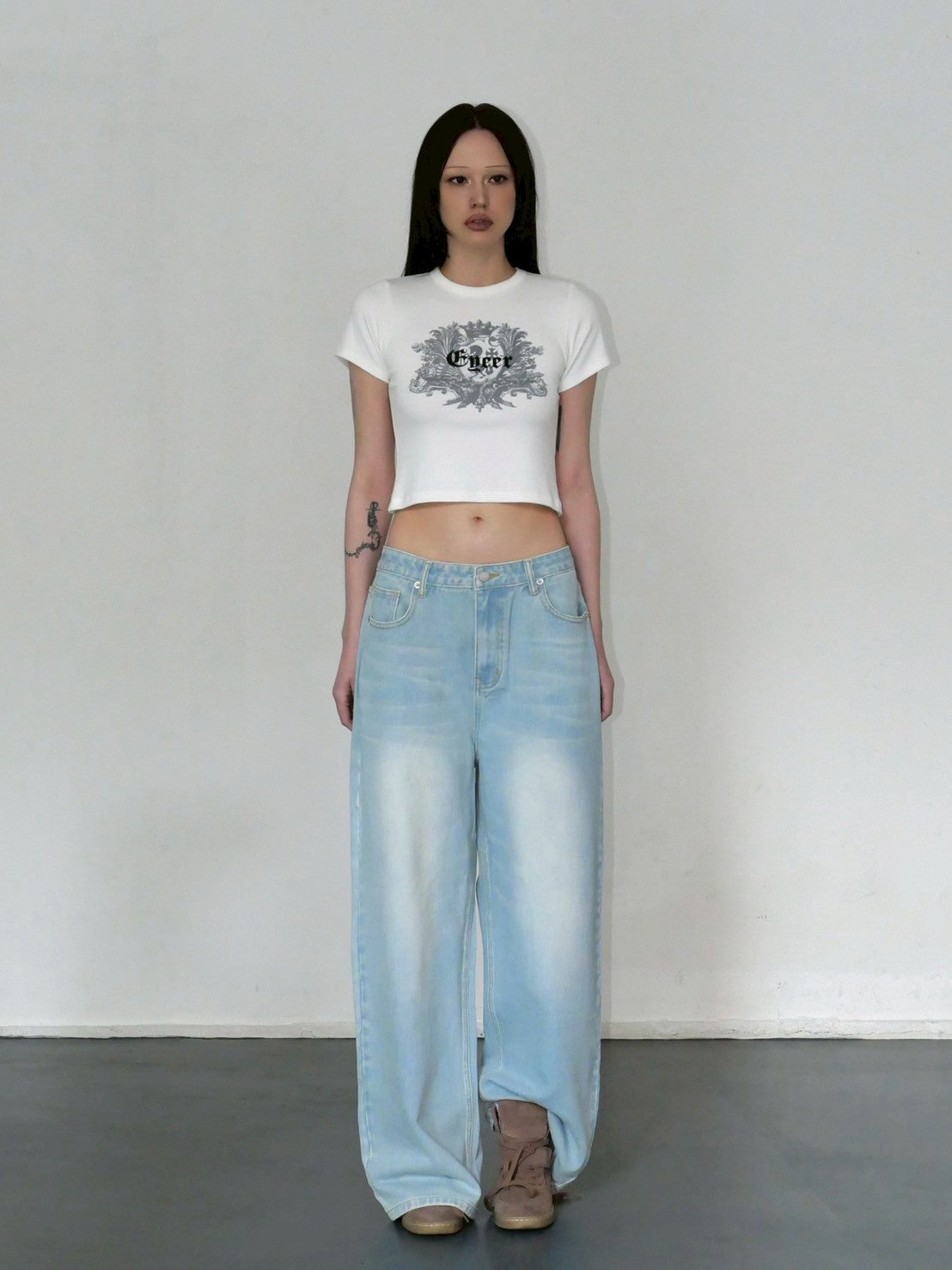 【EYEER】Classic Graphic Short Sleeve Top