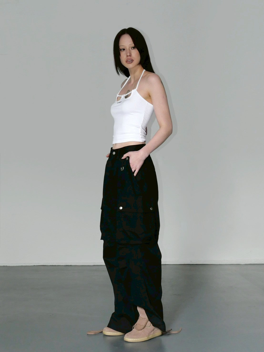 【EYEER】Front Cut-out String Top