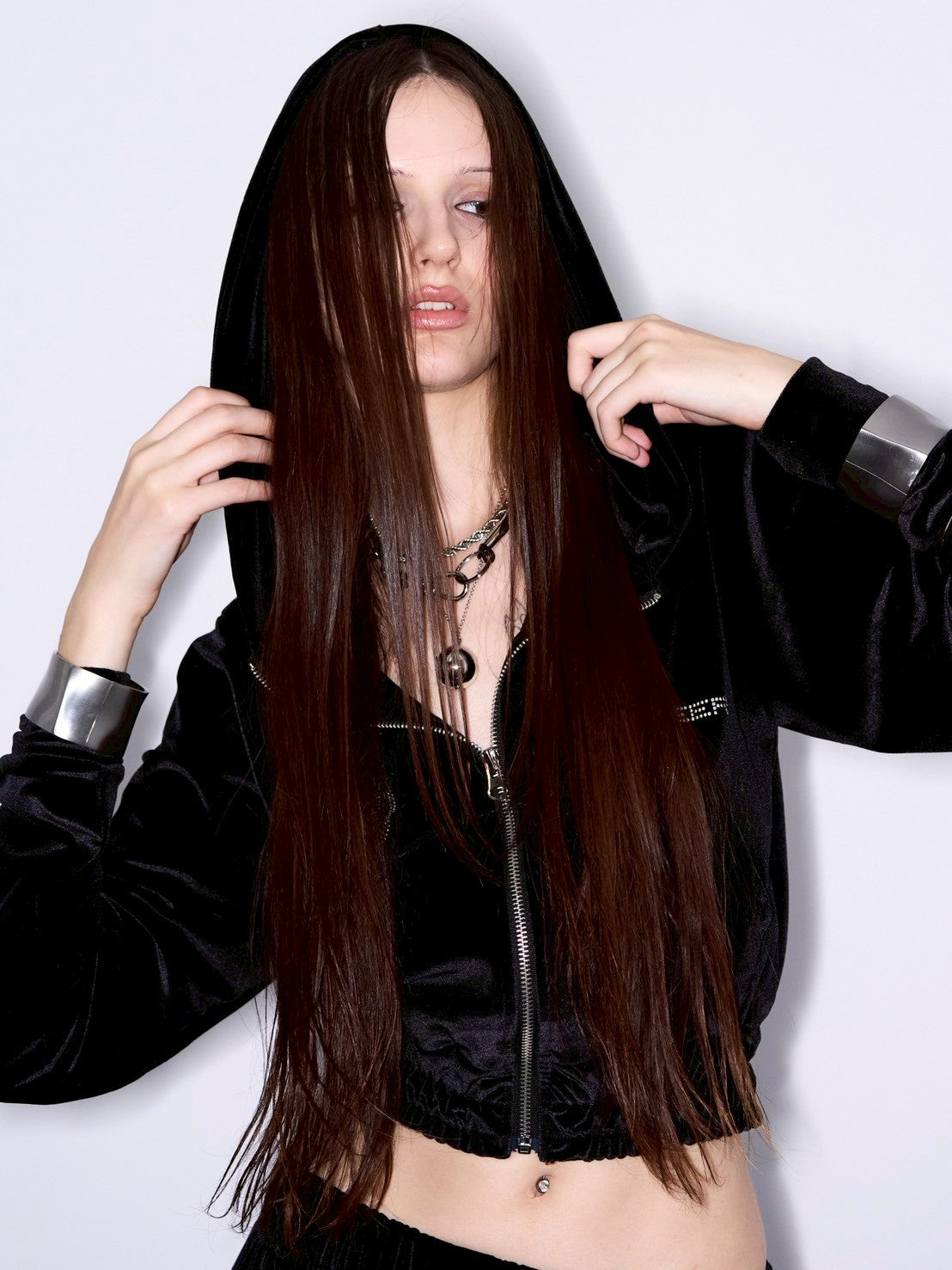 【EYEER】Hotfix Velvet Hooded Zip-up