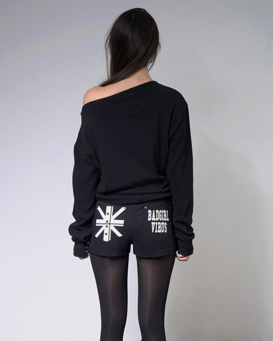 【FANCY CLUB】PIXEL CROSS ONE-SHOULDER SWEATSHIRT