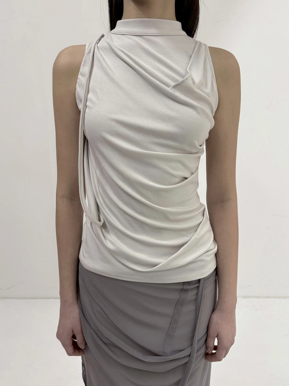 6/22 21:00発売【FLAREUP】Draped Sleeveless Top