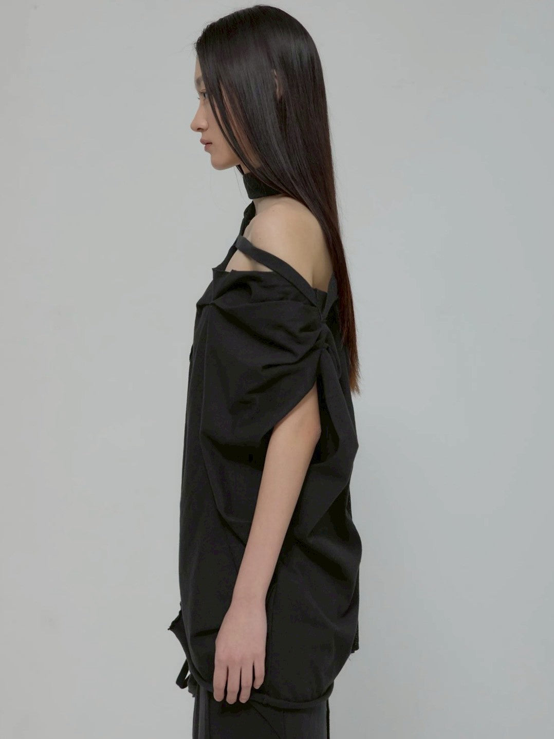 6/22 21:00発売【FLAREUP】Draped Scarf One-Shoulder Top
