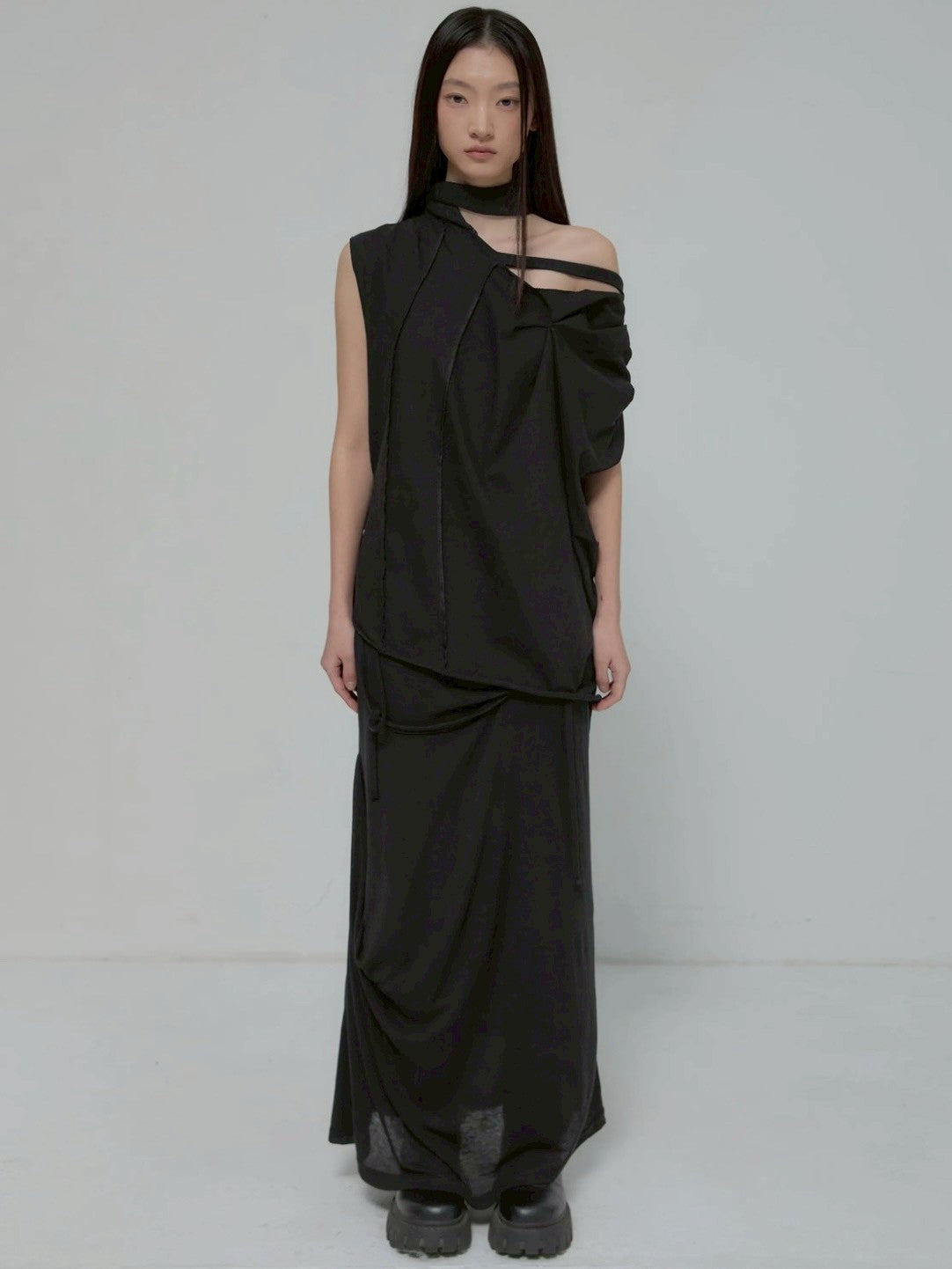 6/22 21:00発売【FLAREUP】Draped Scarf One-Shoulder Top