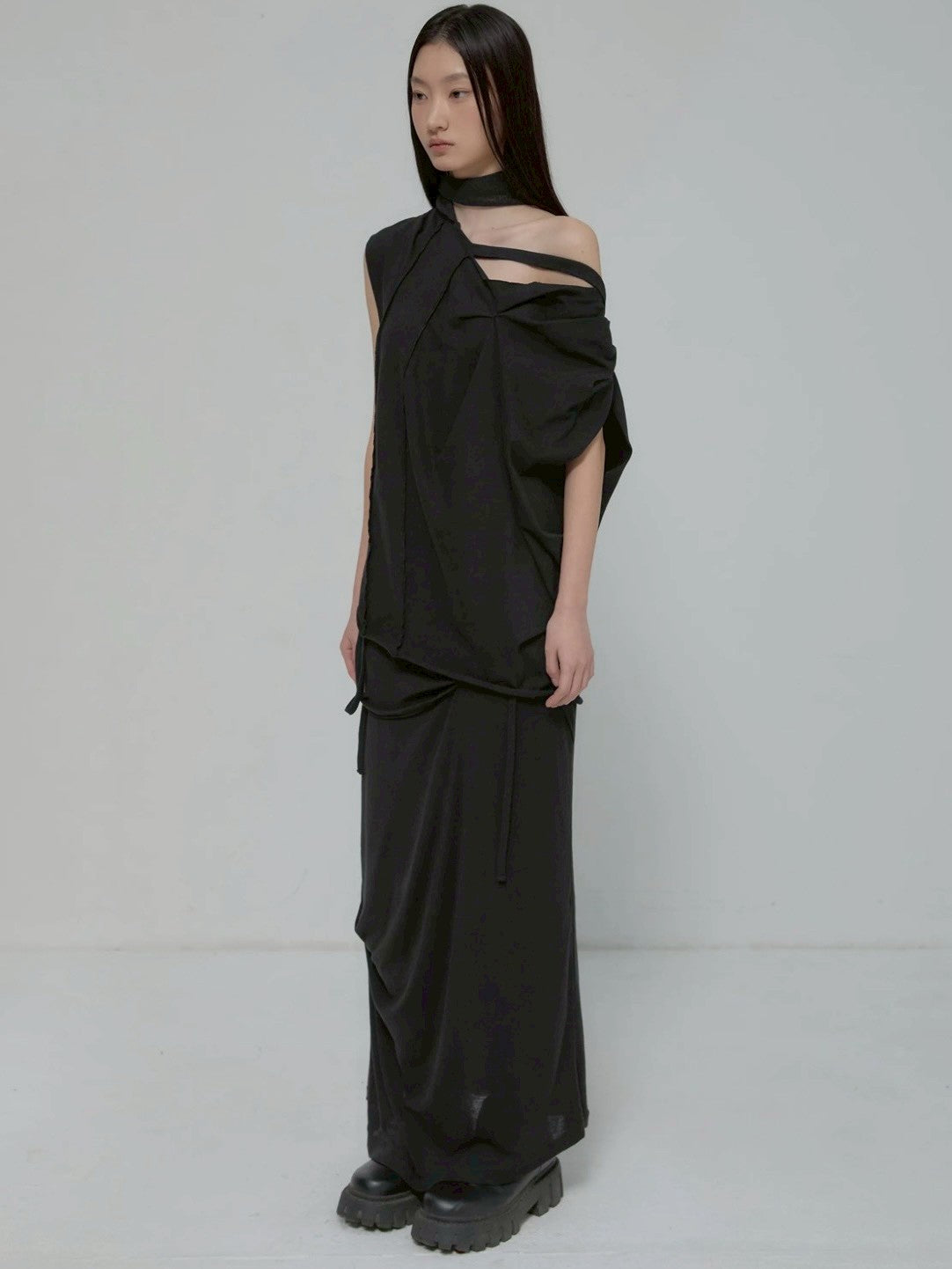 6/22 21:00発売【FLAREUP】Draped Scarf One-Shoulder Top