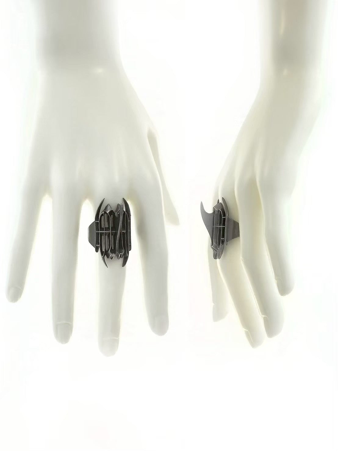 【IIIMIII】Black Glyph Signet Ring