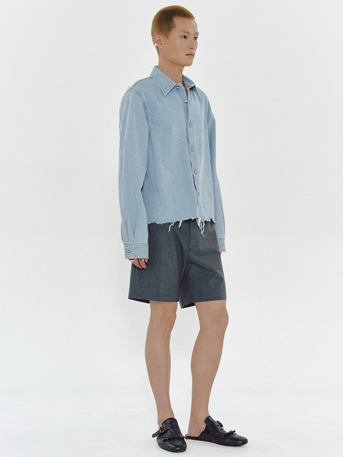【MMIC】Broken Shirt