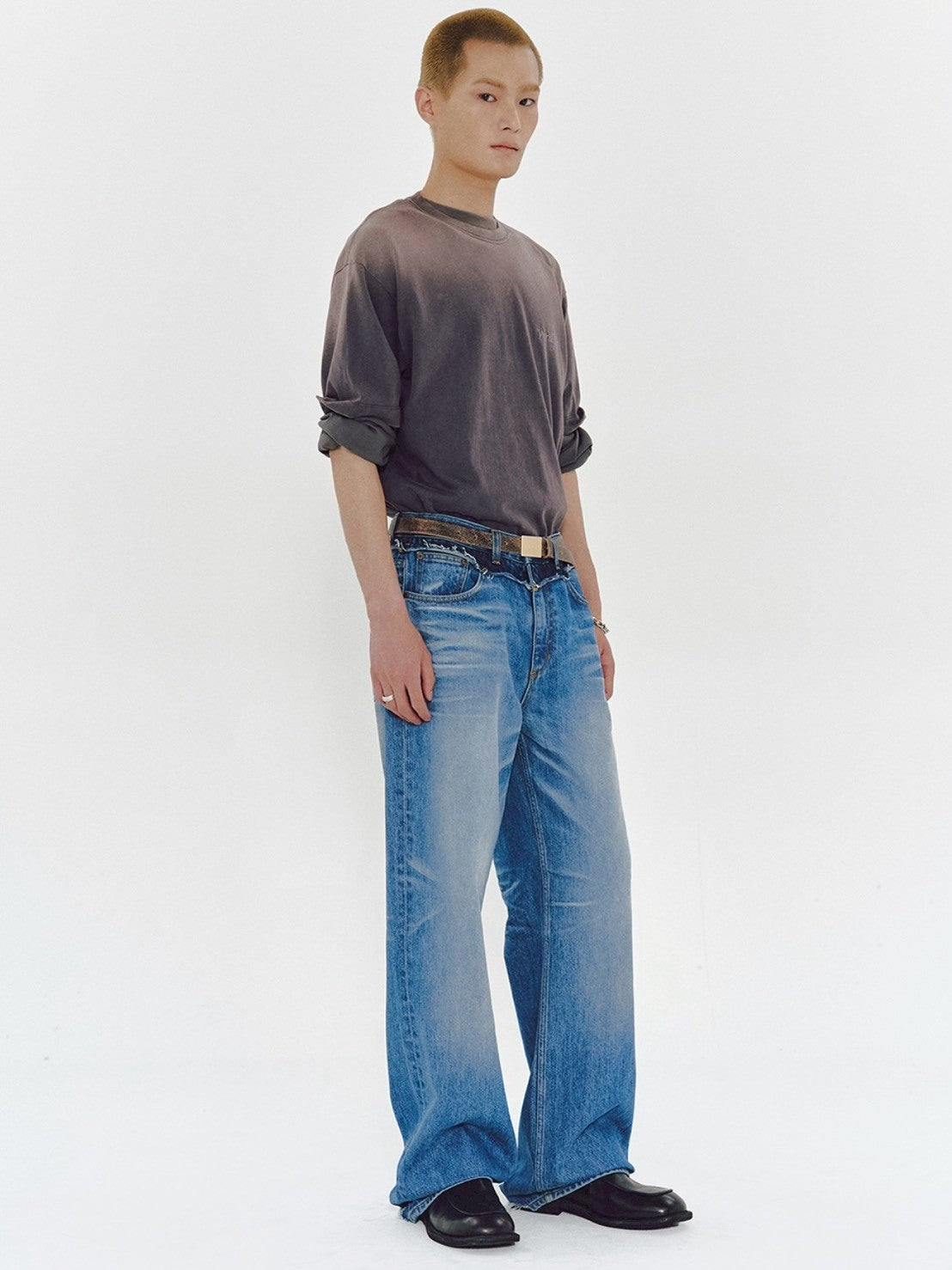 【MMIC】Off Jeans