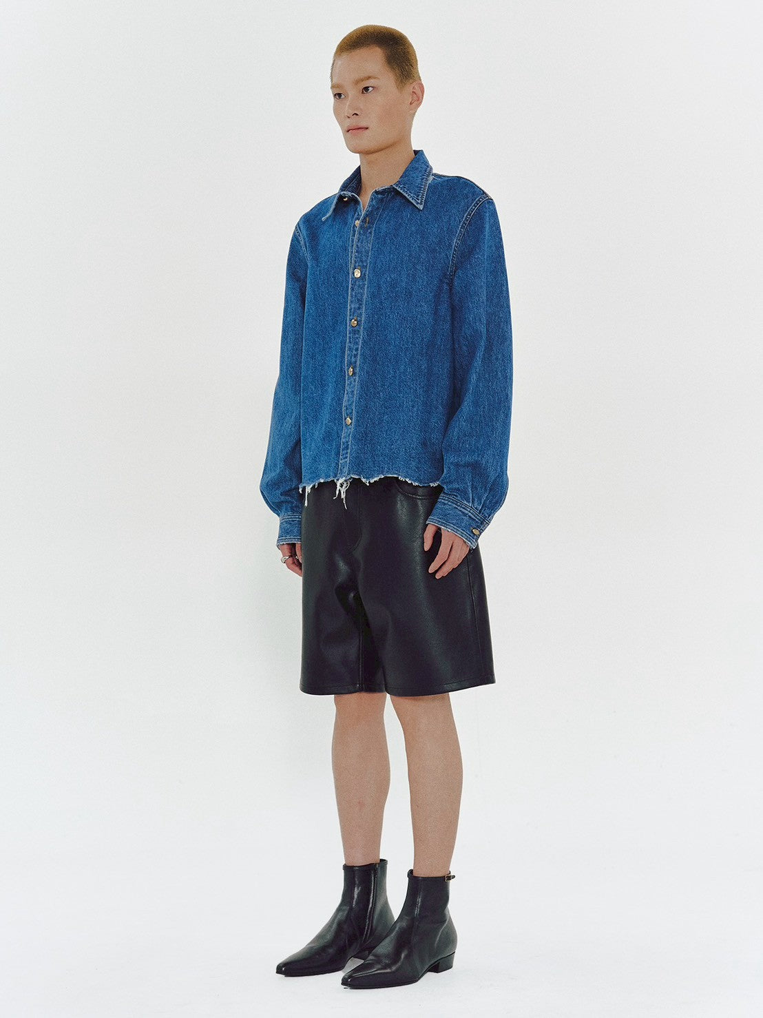 【MMIC】Broken Shirt