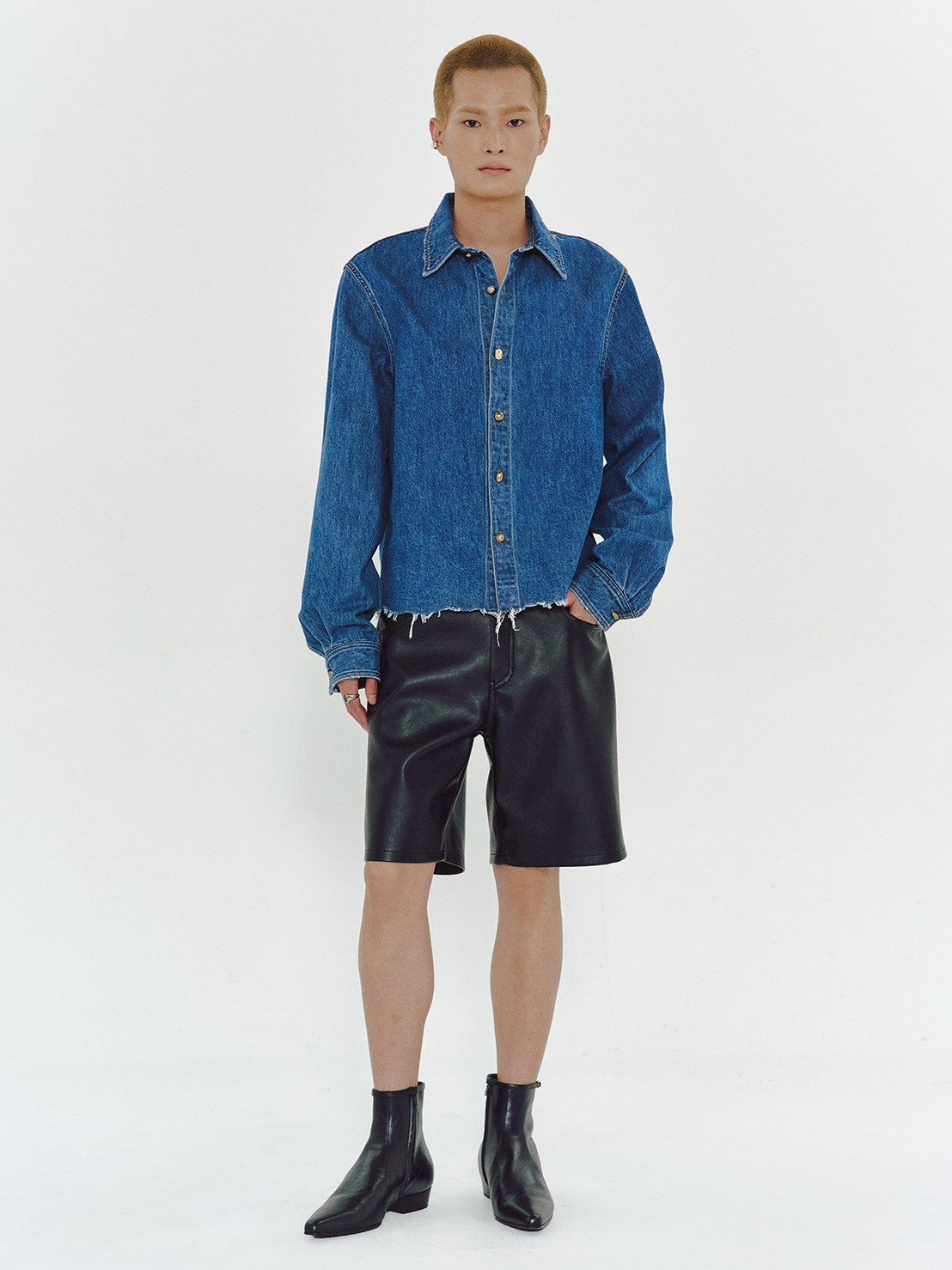 【MMIC】Broken Shirt