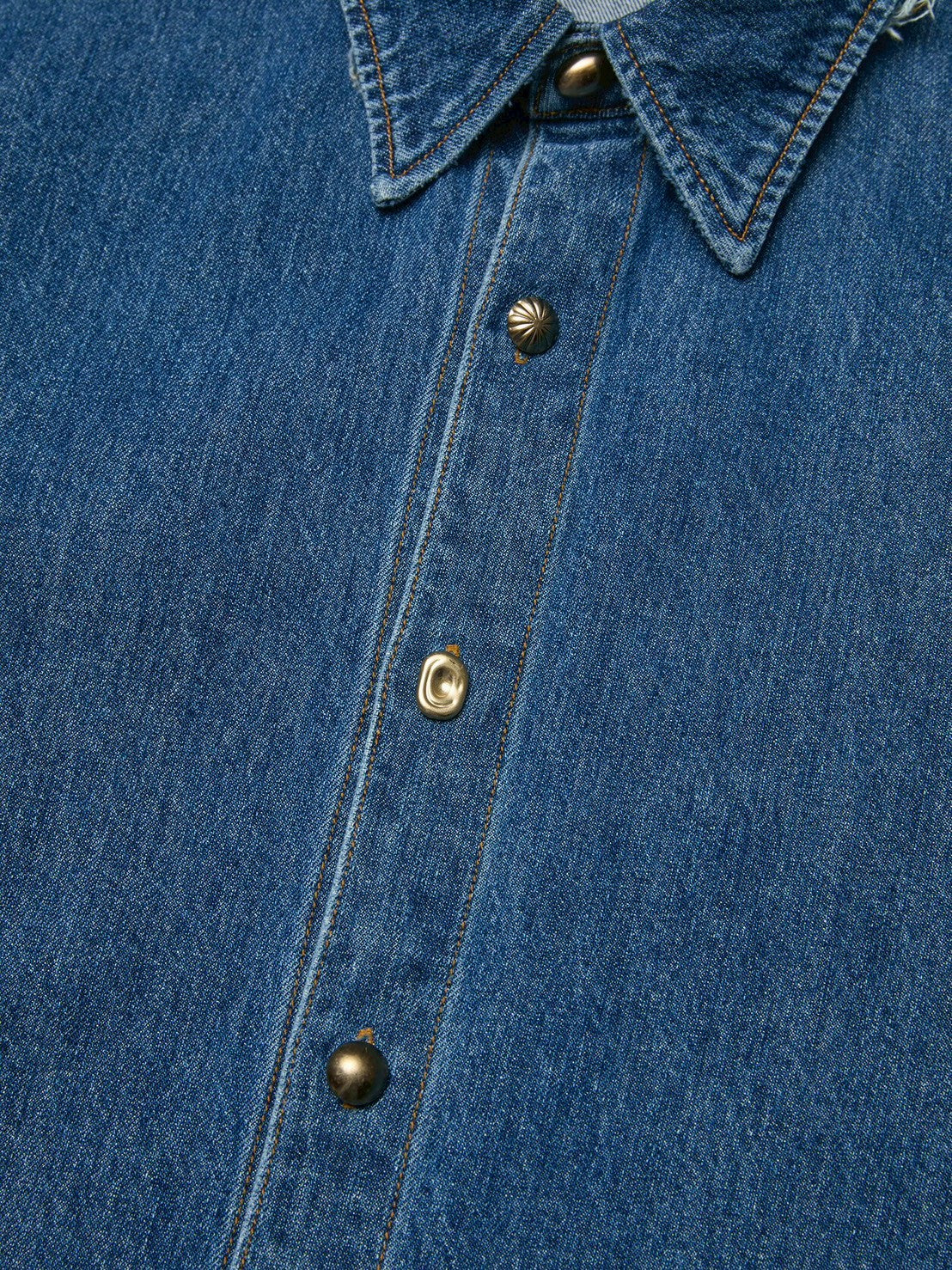 【MMIC】Broken Shirt