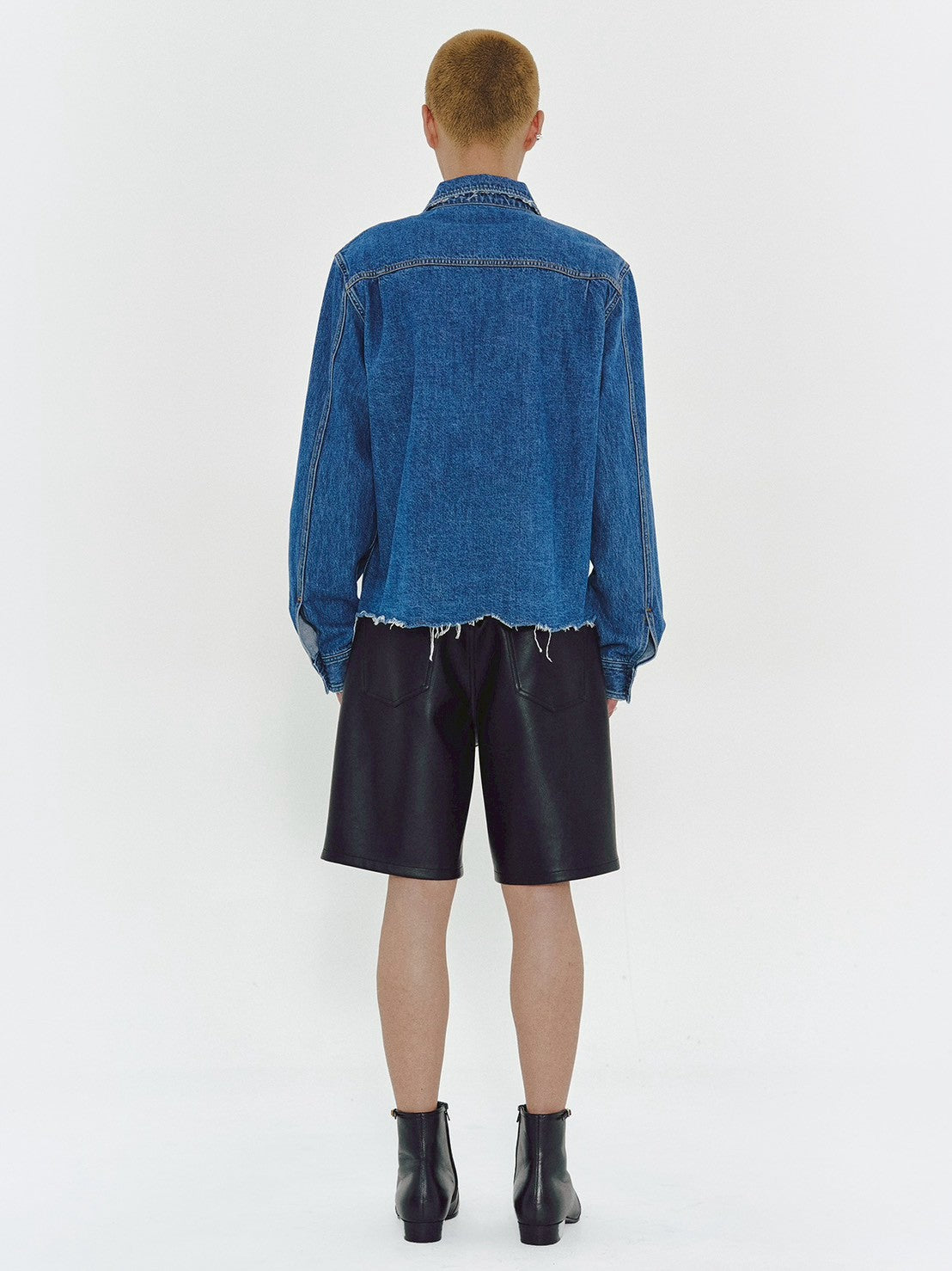 【MMIC】Broken Shirt
