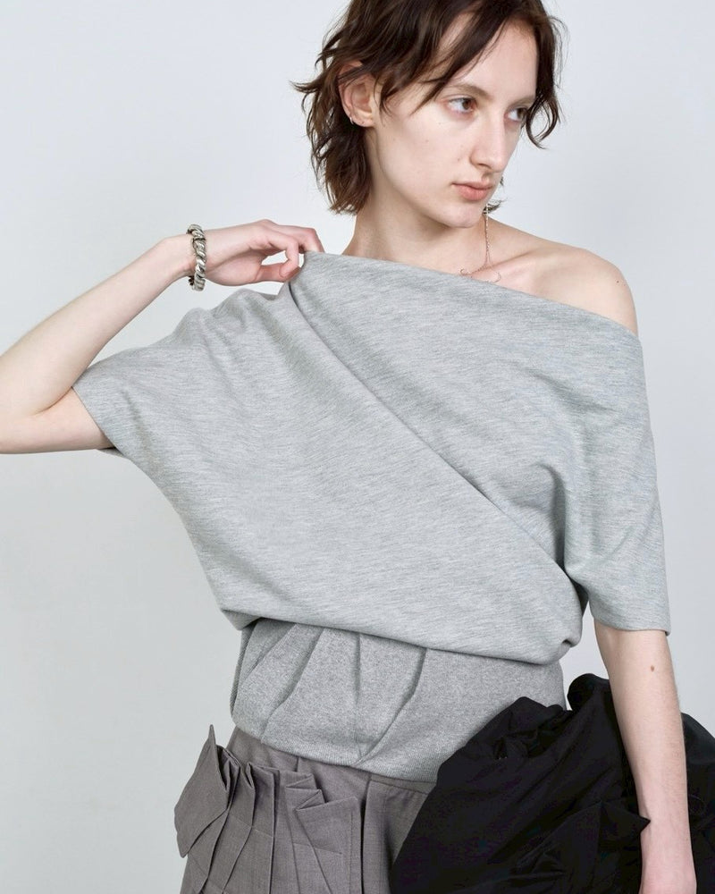 【NACHE】FOLDED DRAPING SWEATSHIRT