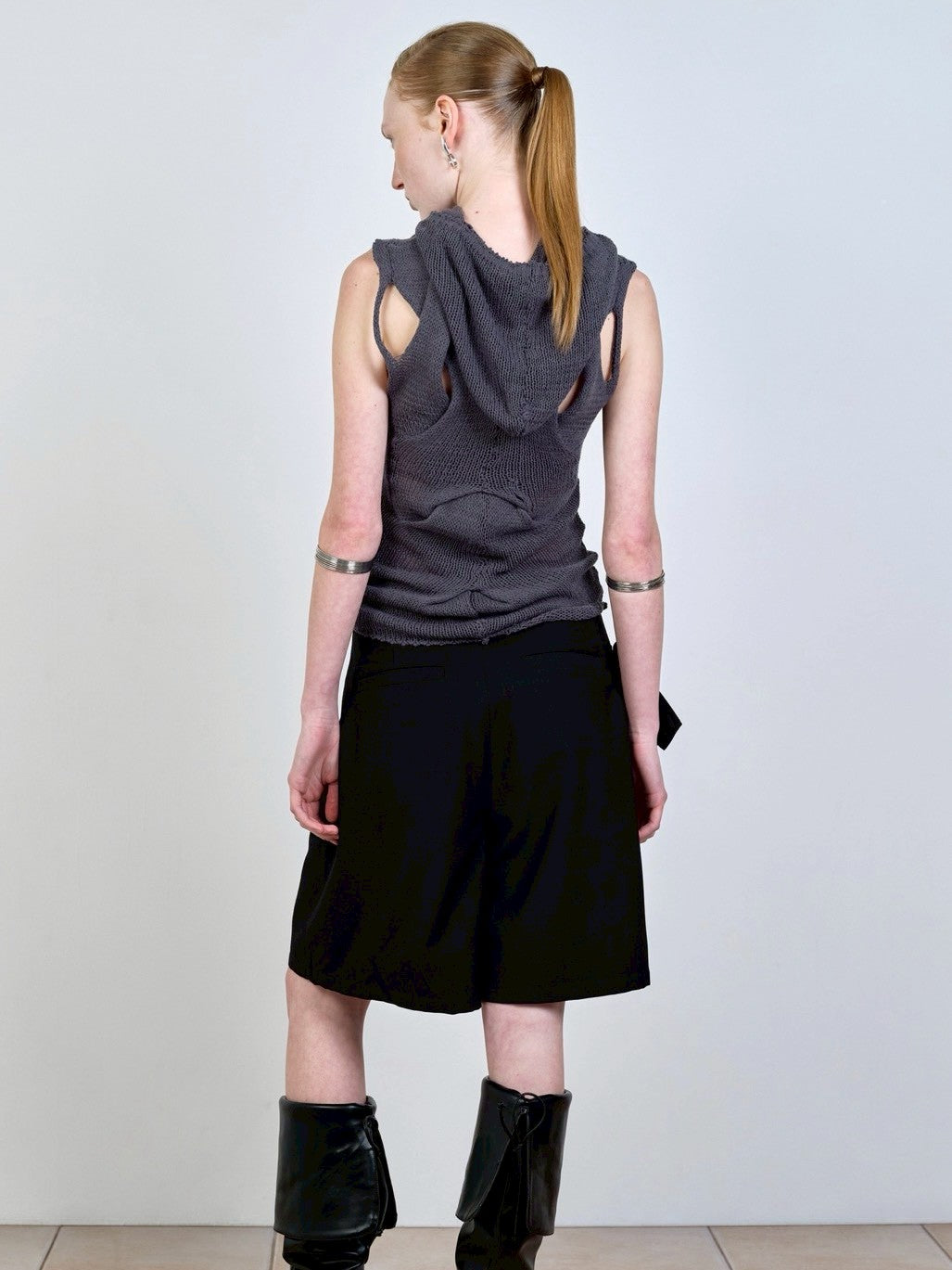 【NACHE】OUT IN KNITTED SLEEVELESS