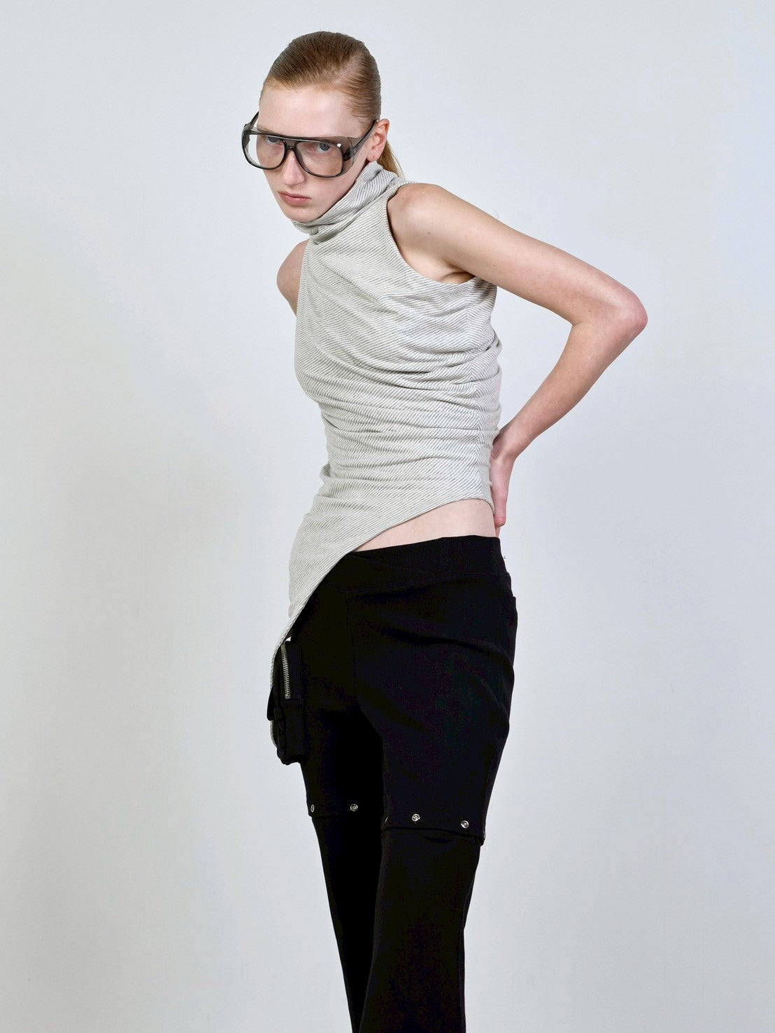 【NACHE】ASYMMETRIC DRAPING SLEEVELESS